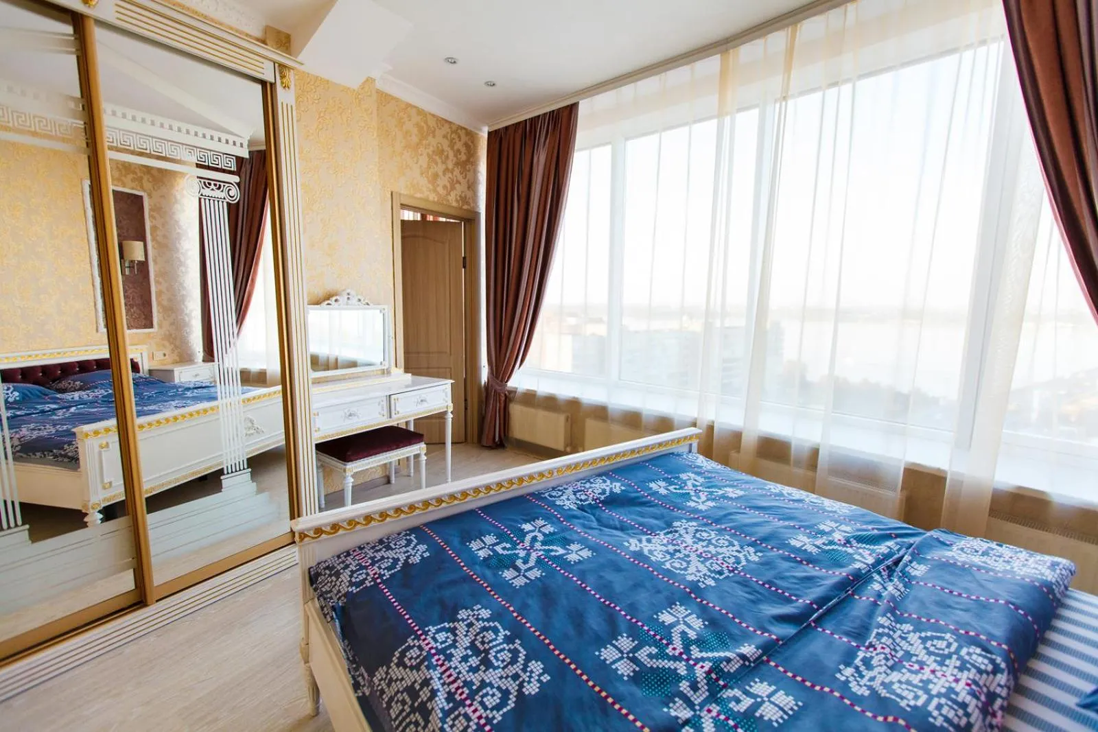 Bed in Sun City Apart Hotel