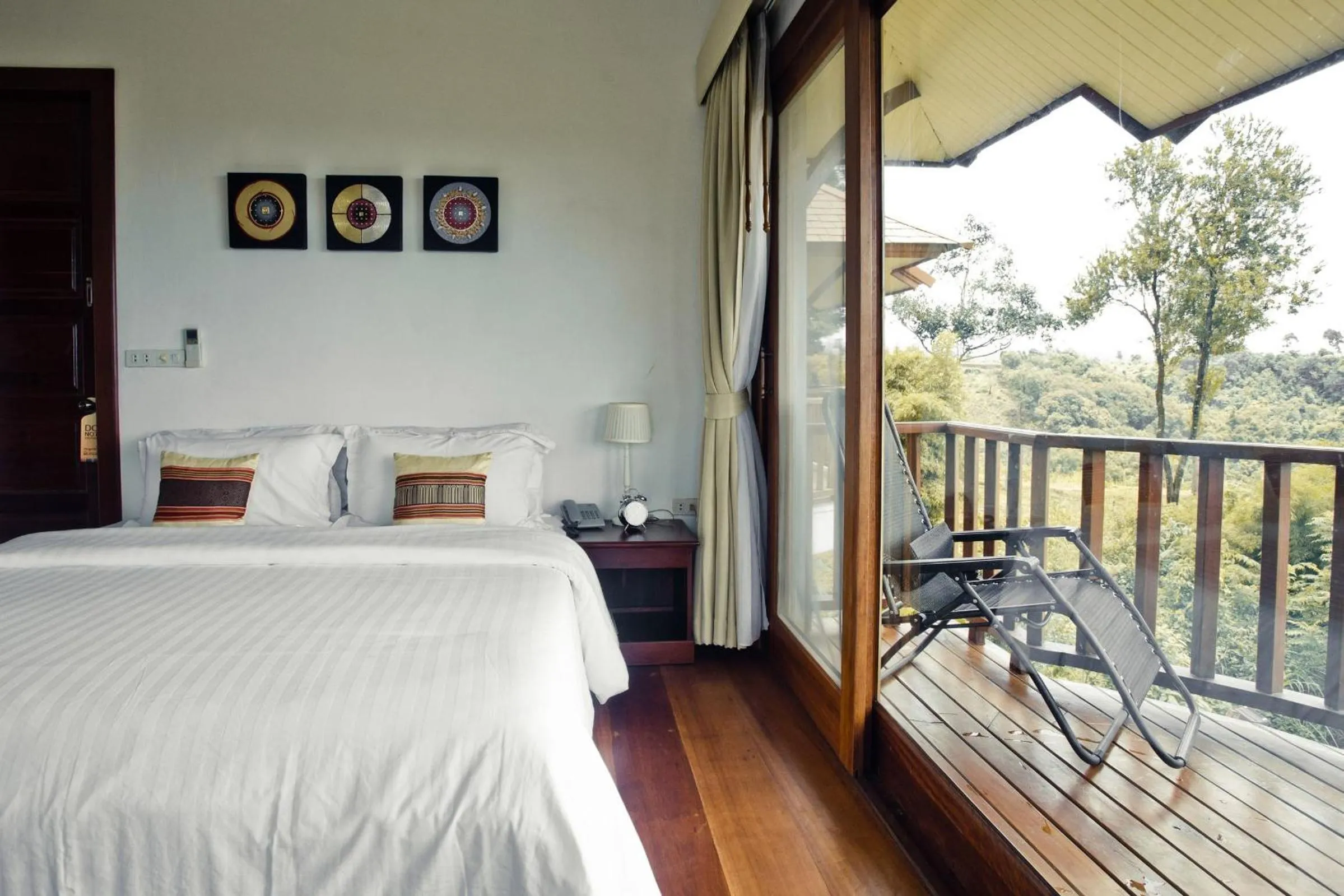 Decorative detail, Bed in Sabaidee Valley