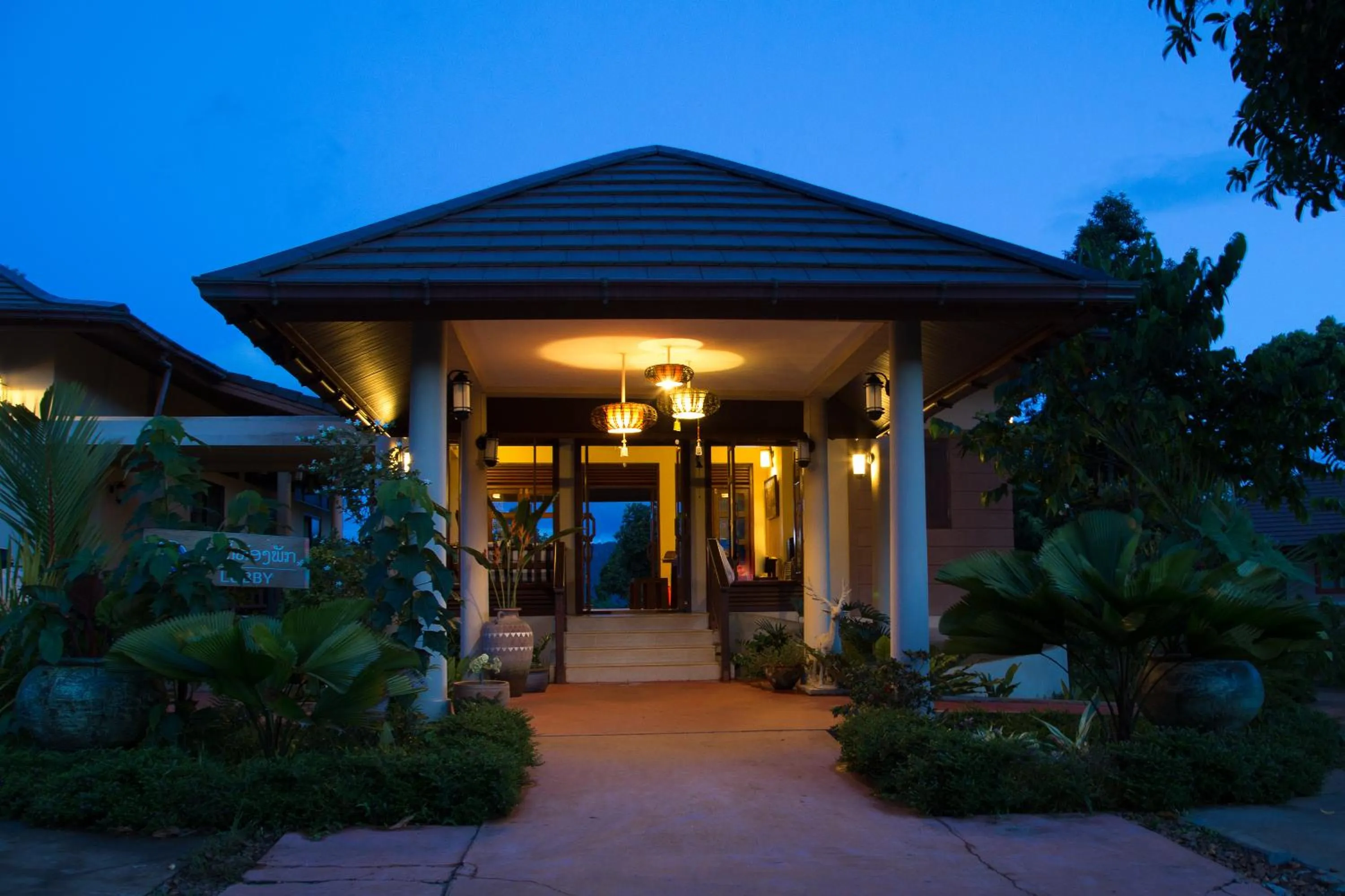 Night in Sabaidee Valley