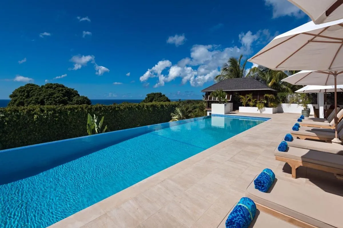 Swimming pool in Tom Tom by Blue Sky Luxury