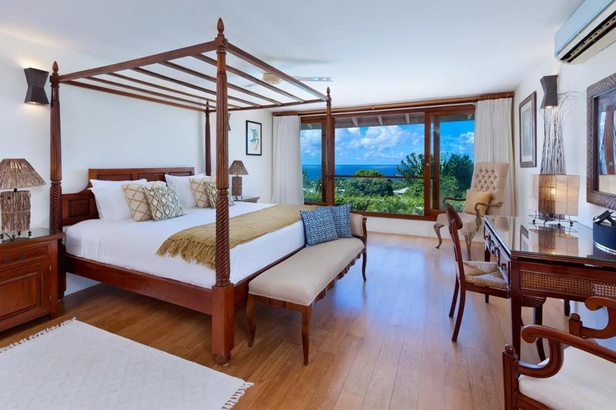 Bedroom, Bed in Tom Tom by Blue Sky Luxury