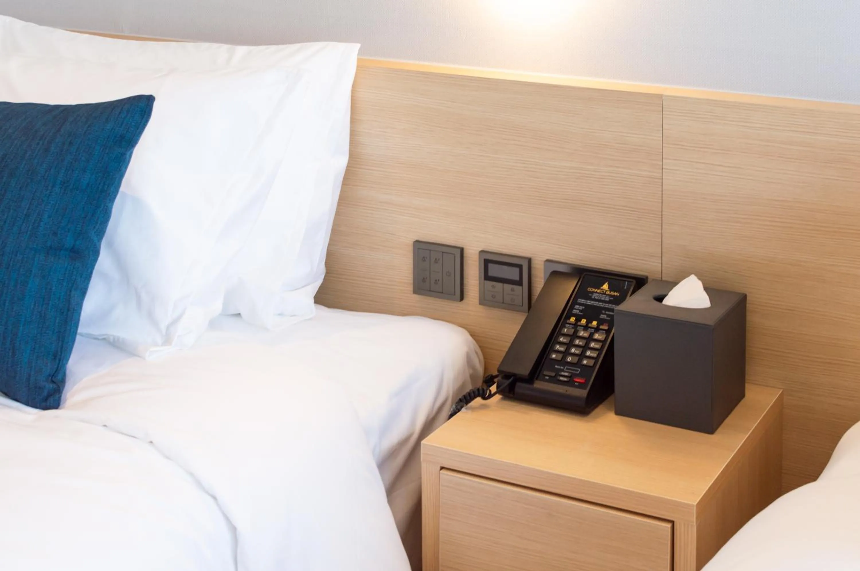 Bed in Connect Busan Hotel & Residence