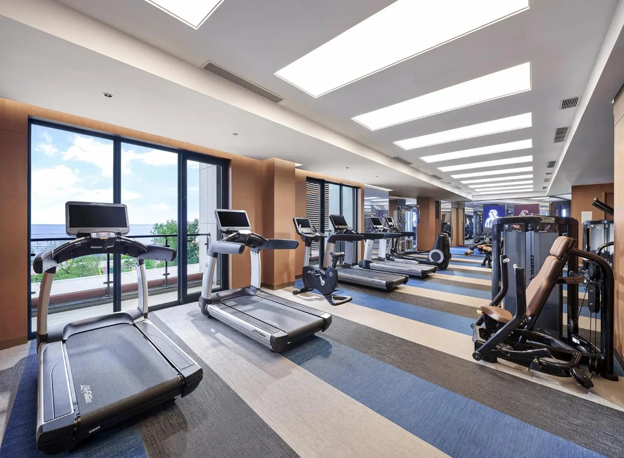 Fitness centre/facilities in Hard Rock Hotel Dalian Fitness centre/facilities in Hard Rock Hotel Dalian