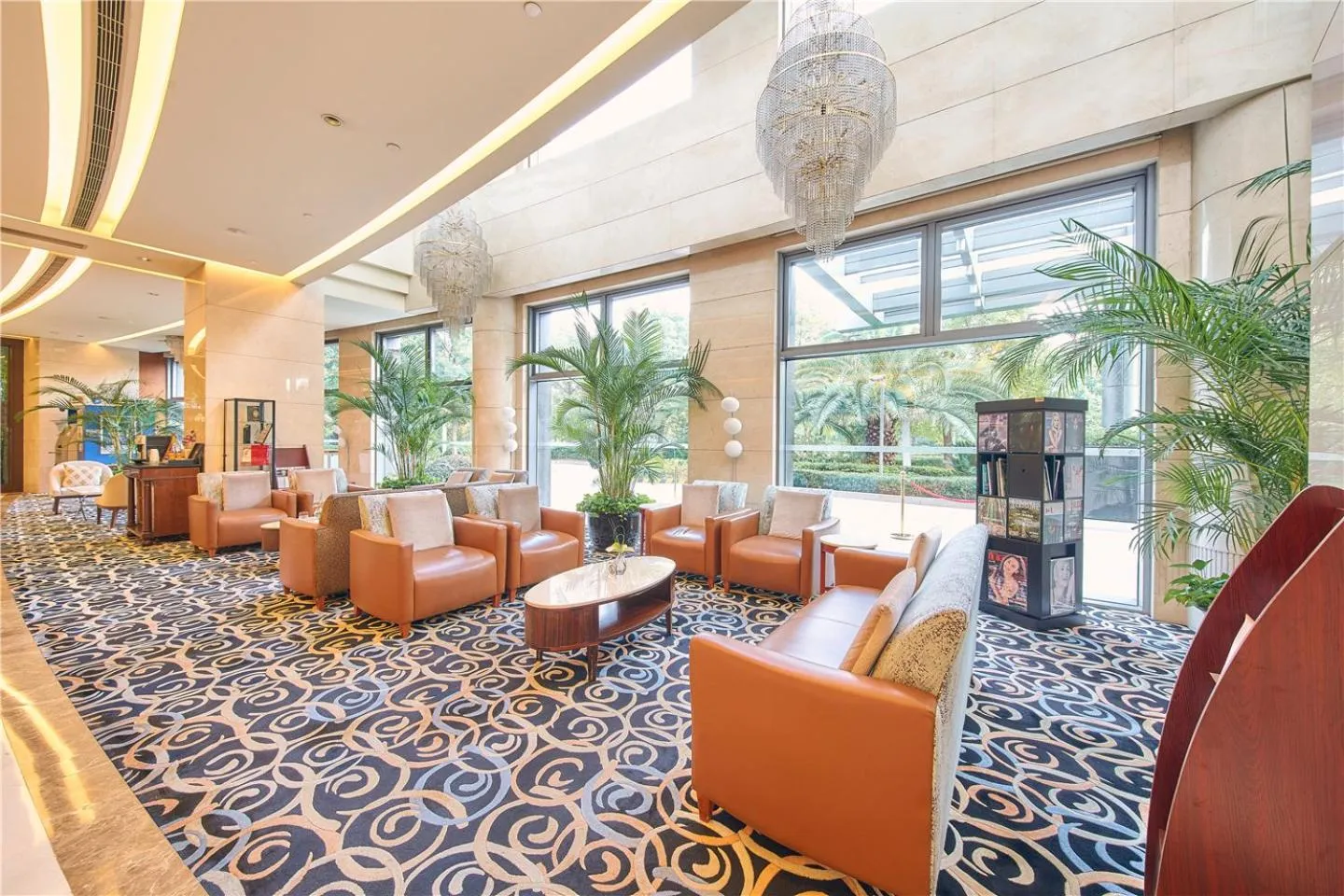 Lobby or reception in Parkview Hotel