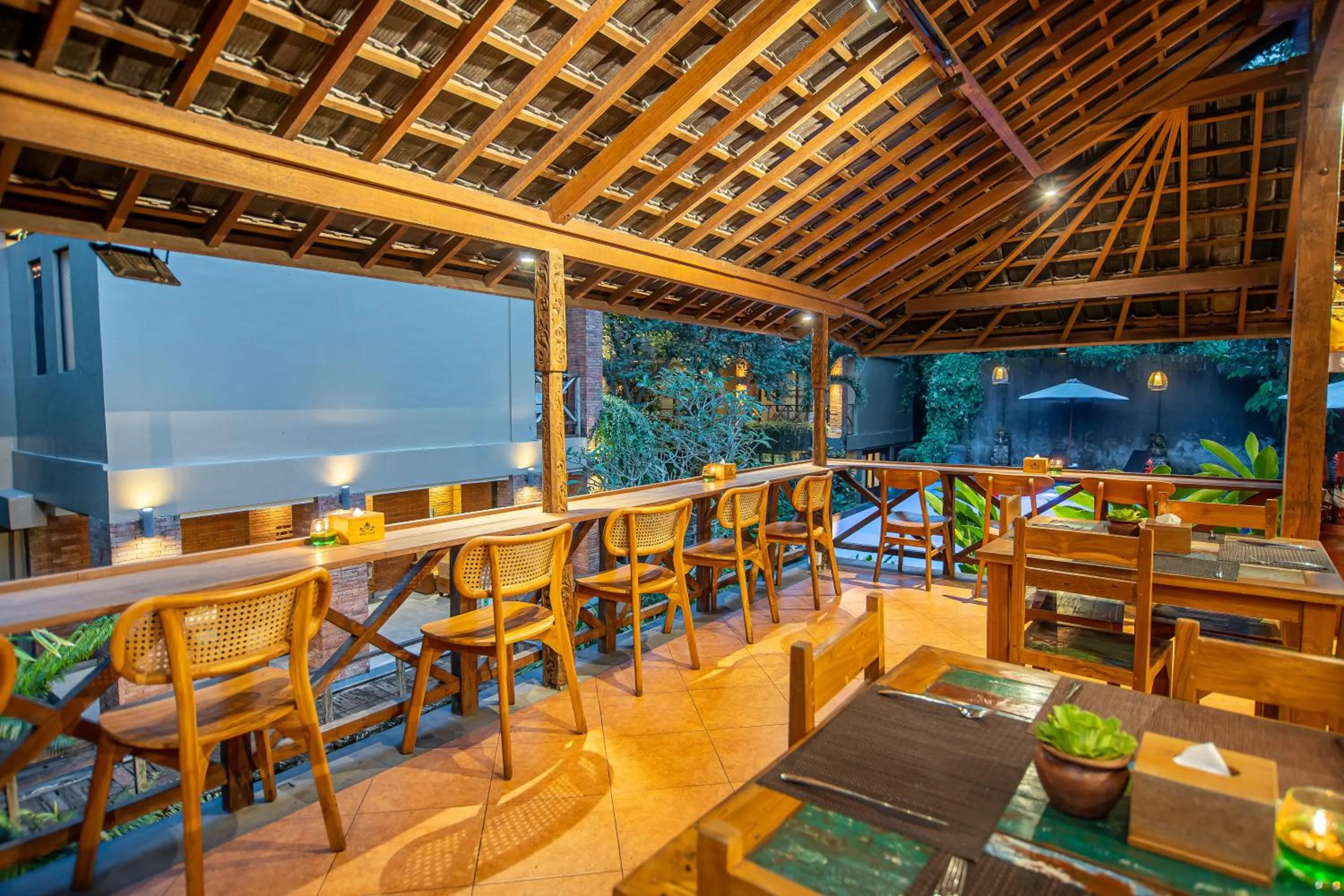 Restaurant/places to eat in Merak Village by Prasi