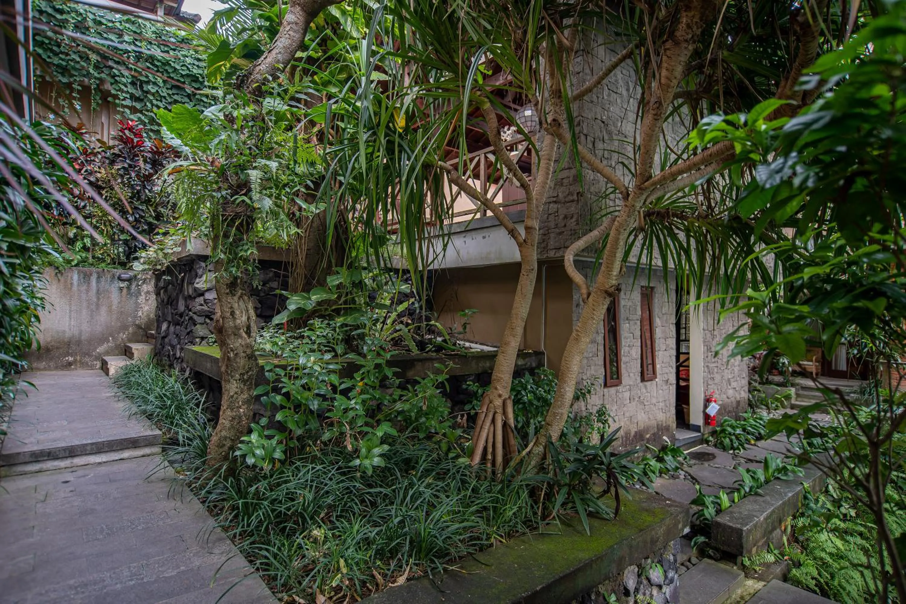 Property building in Merak Village by Prasi