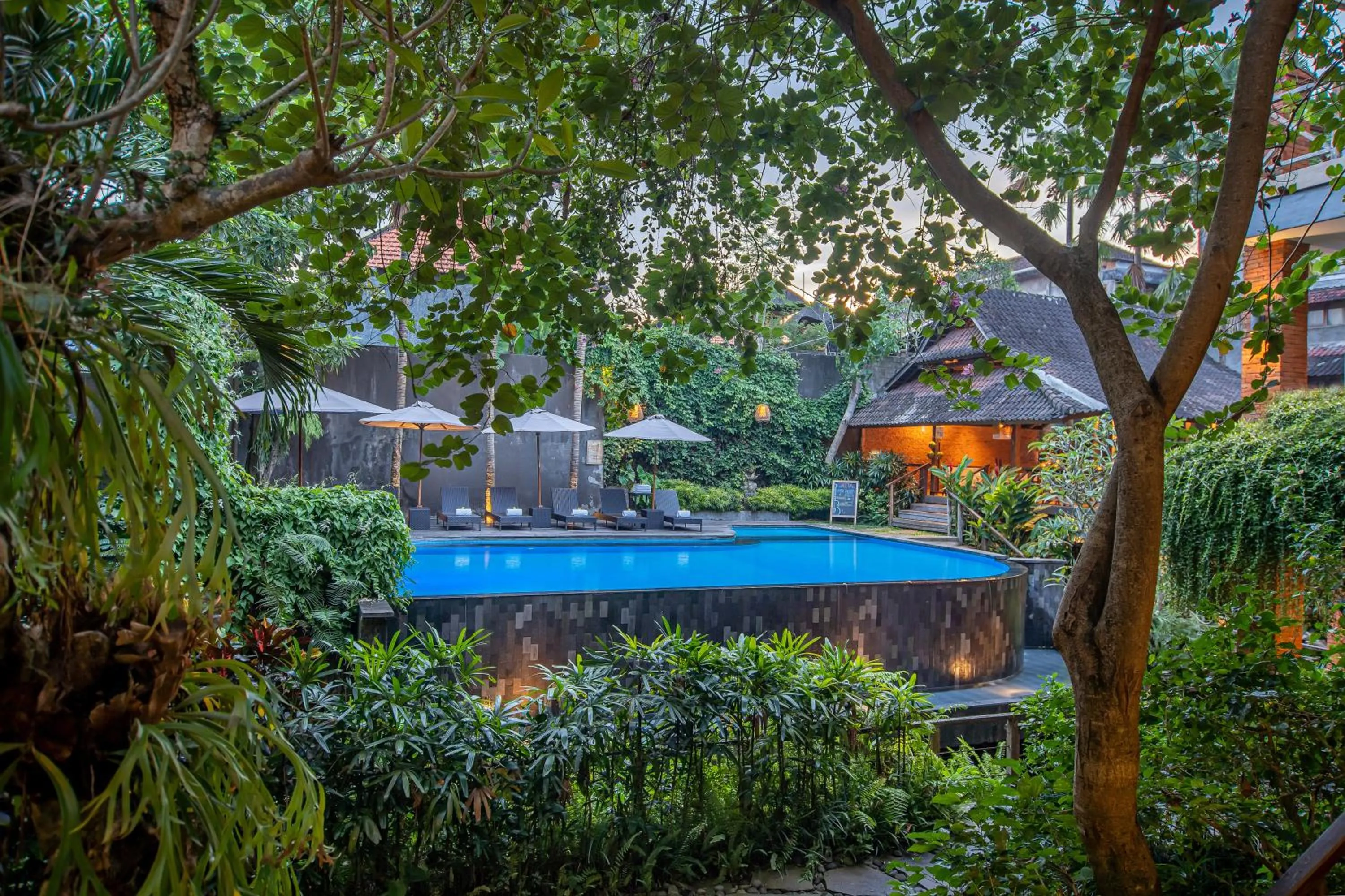 Swimming pool in Merak Village by Prasi