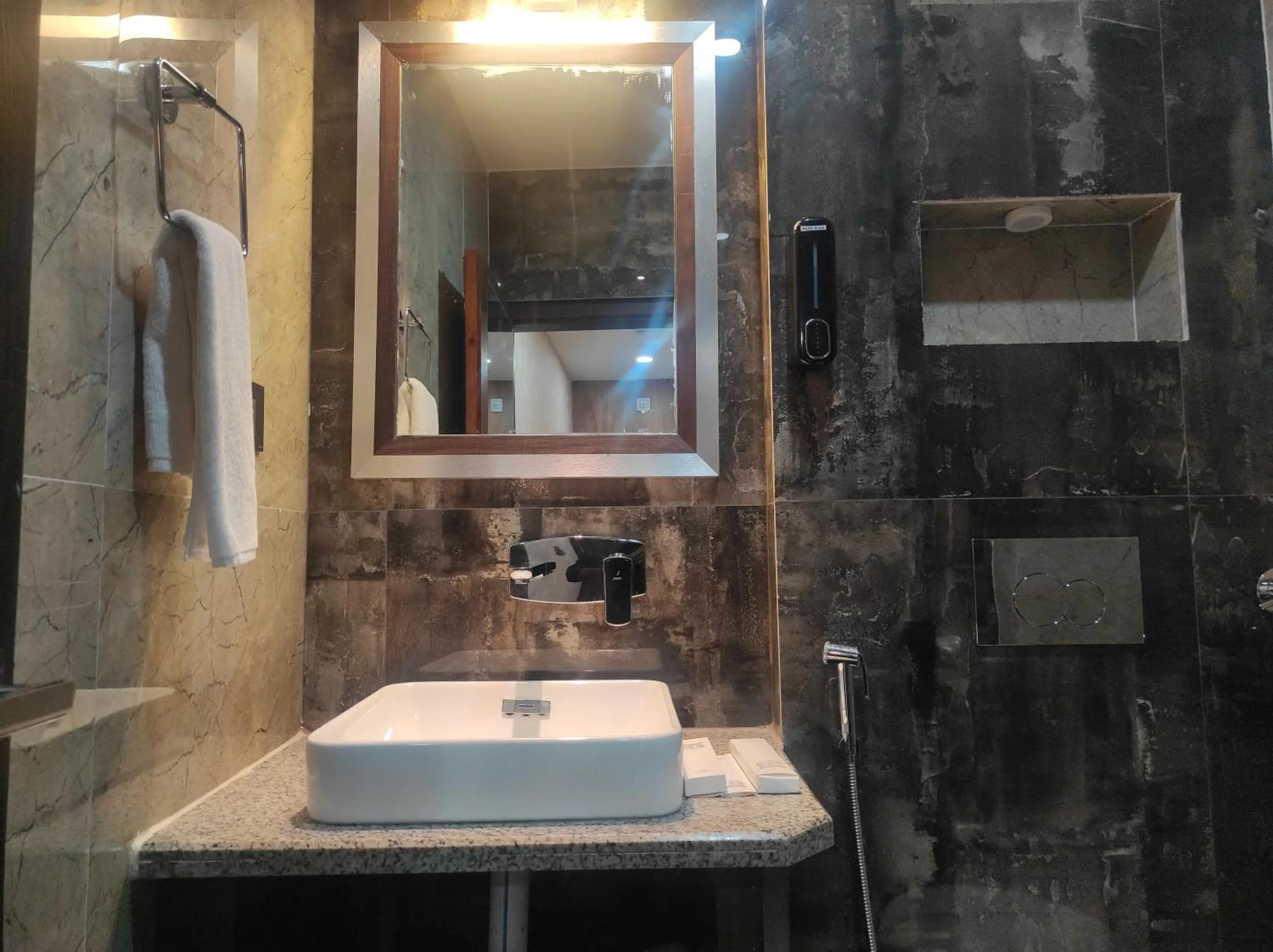 Bathroom in Hotel Aavas Inn