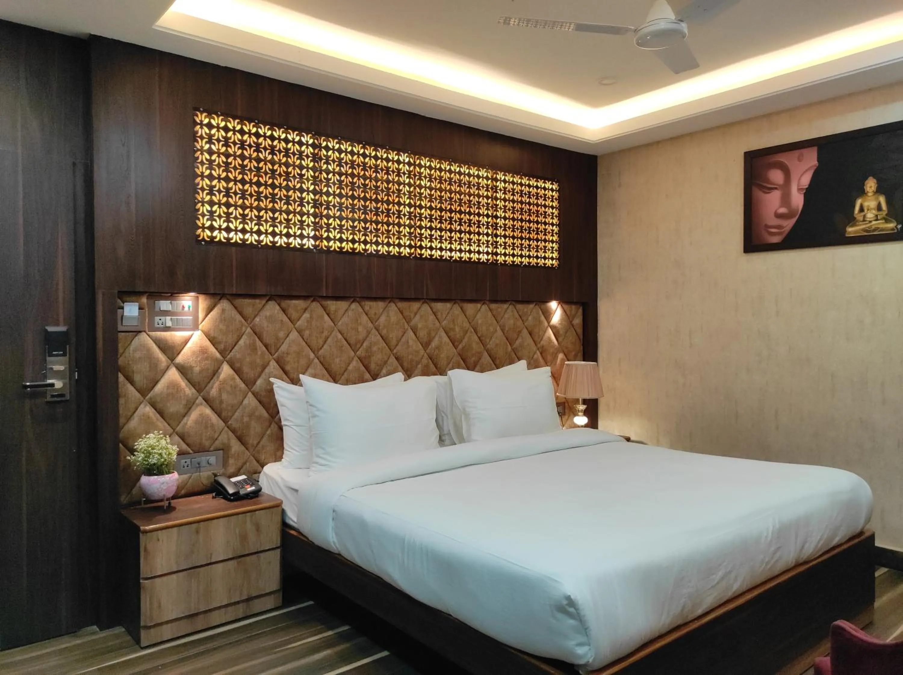 Bed in Hotel Aavas Inn