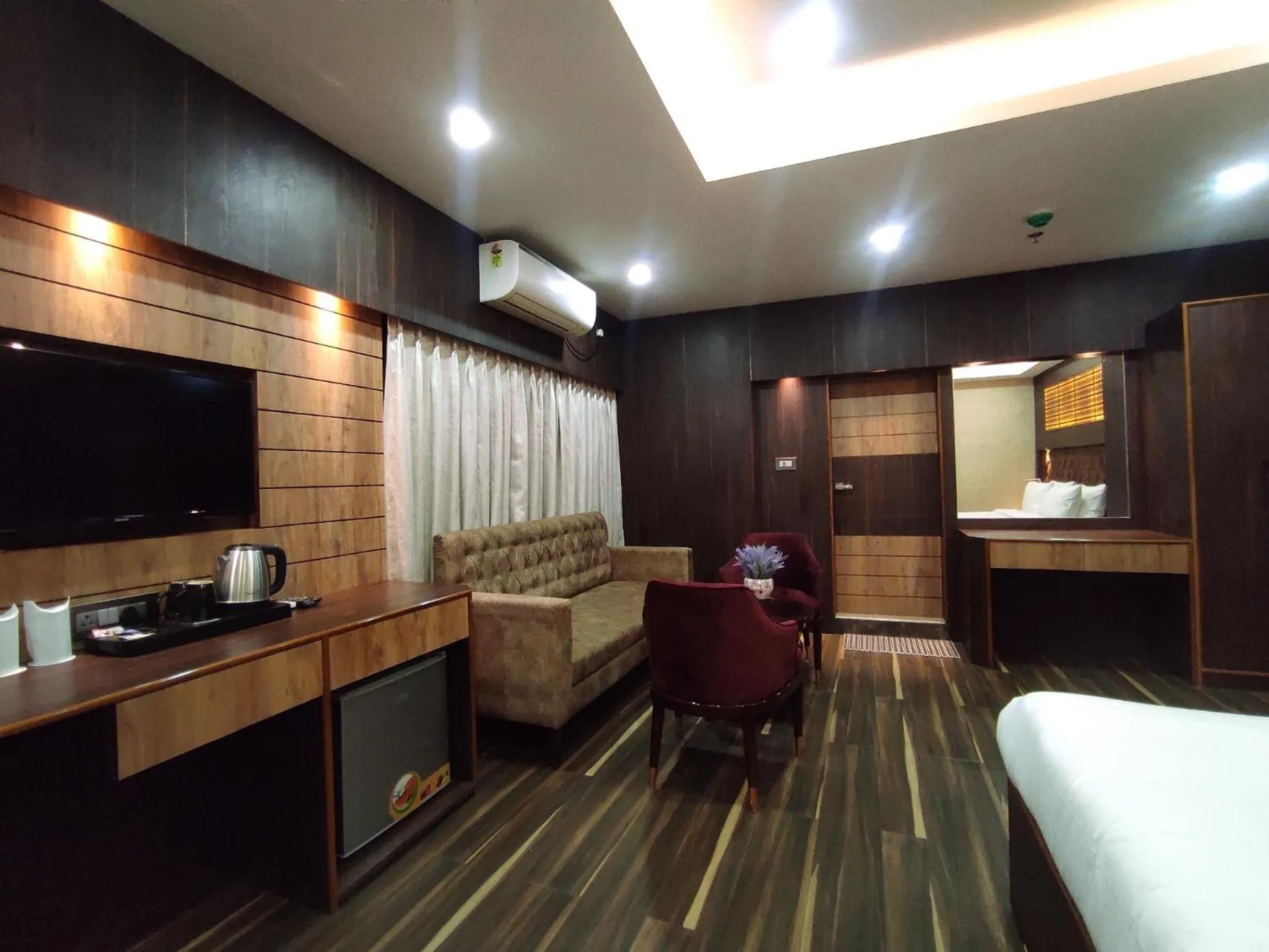 Photo of the whole room in Hotel Aavas Inn