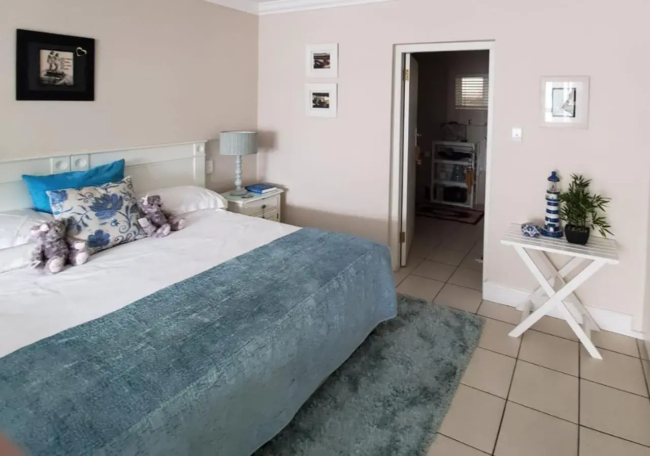 Family Room in Gordon's Beach Lodge Family Room in Gordon's Beach Lodge