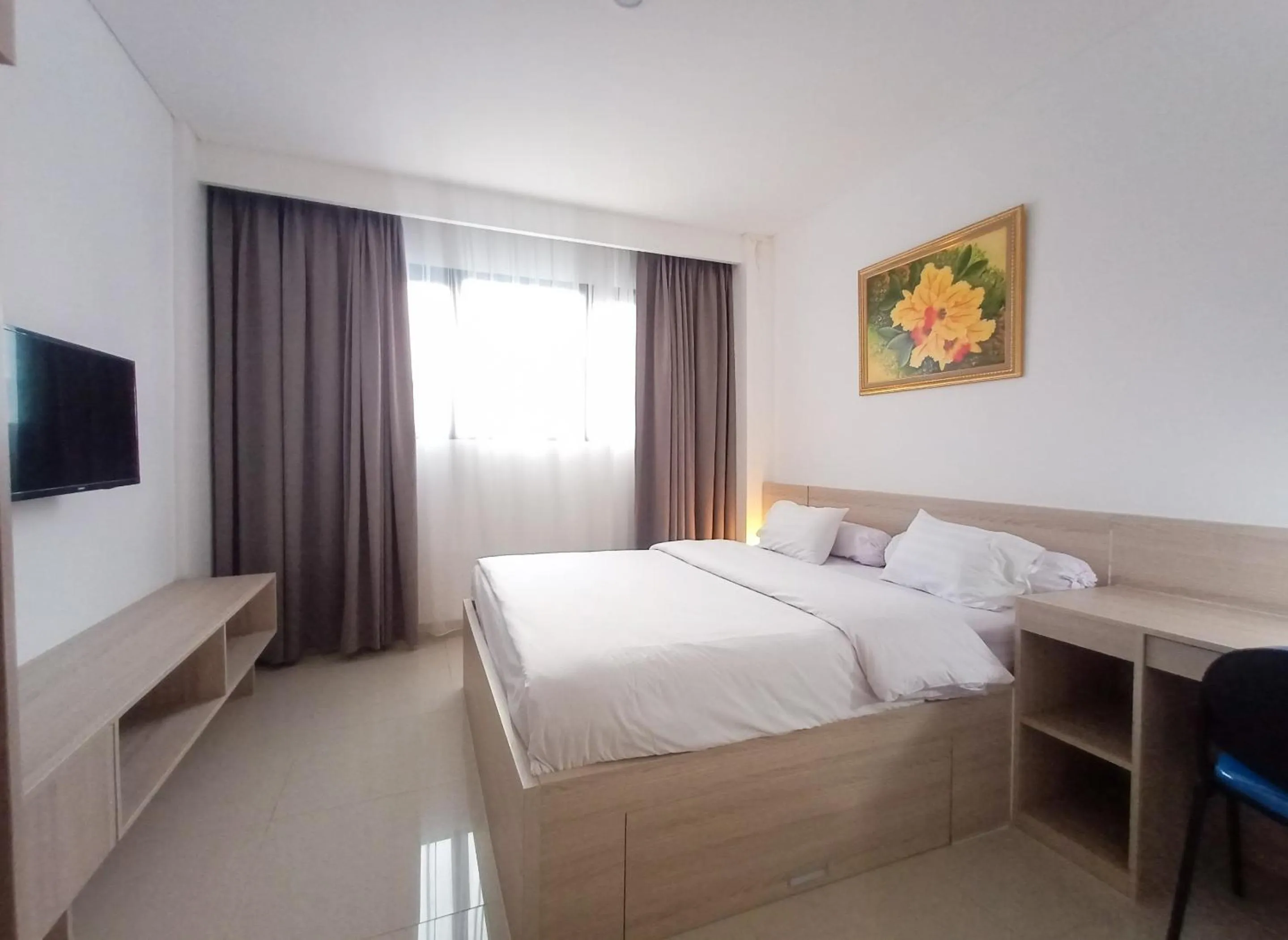 Bedroom, Bed in Mendjangan Mansion