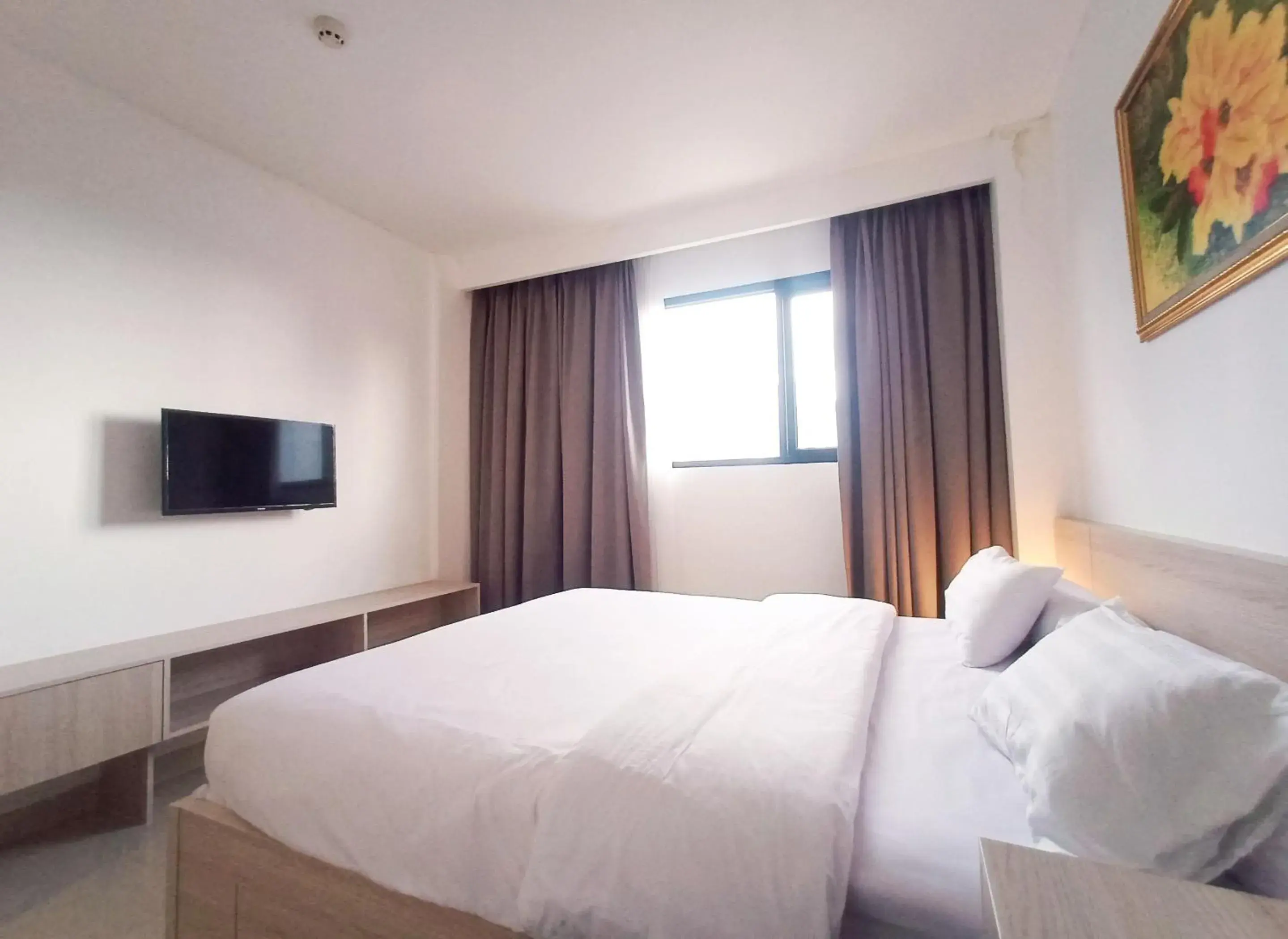 Bed in Mendjangan Mansion Bed in Mendjangan Mansion