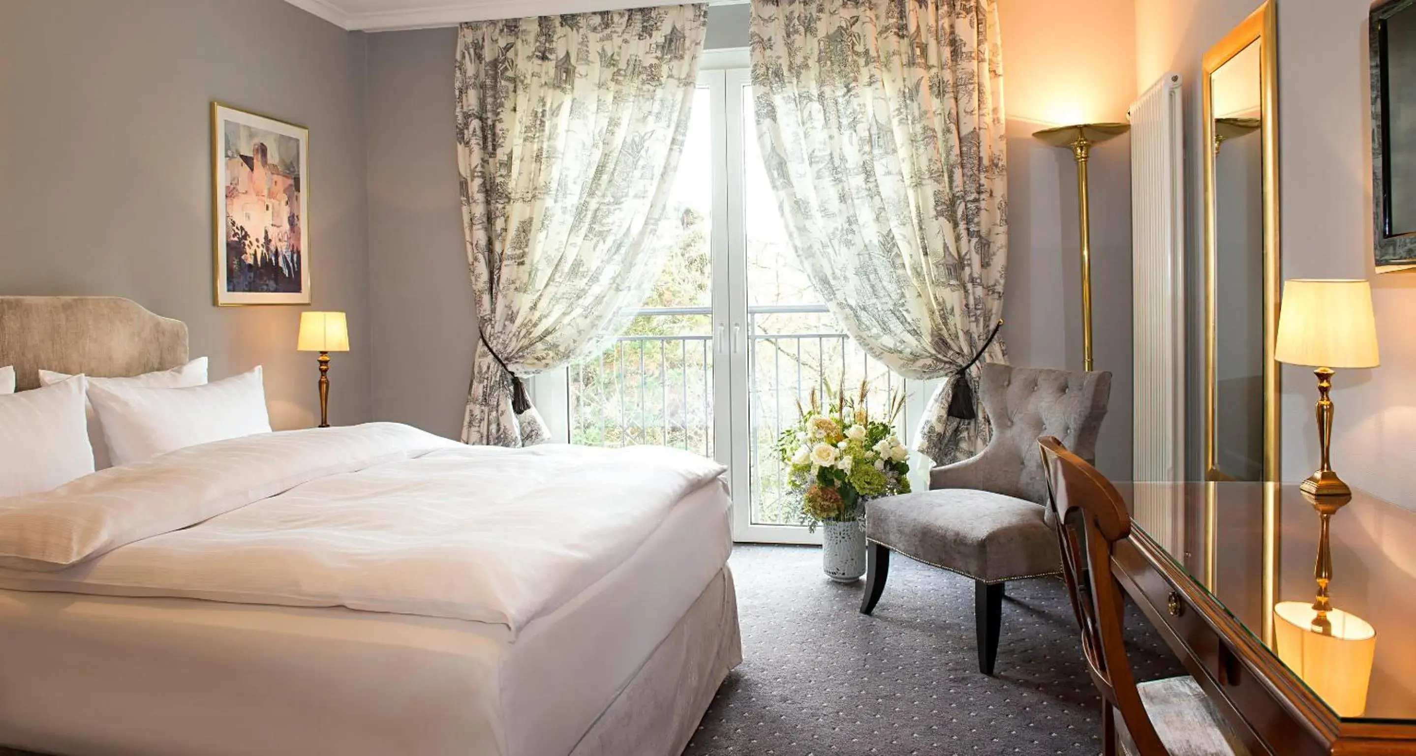 Superior Double Room - single occupancy in Victor's Residenz-Hotel Saarbrücken Superior Double Room - single occupancy in Victor's Residenz-Hotel Saarbrücken