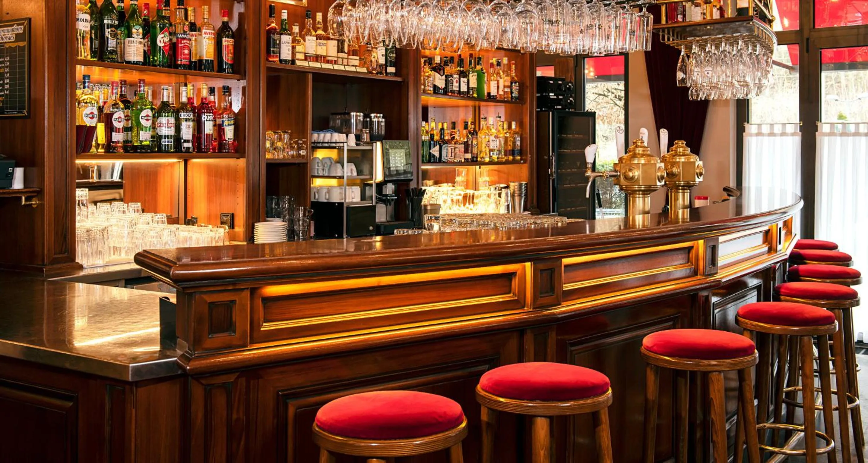 Lounge or bar in Victor's Residenz-Hotel Saarbrücken