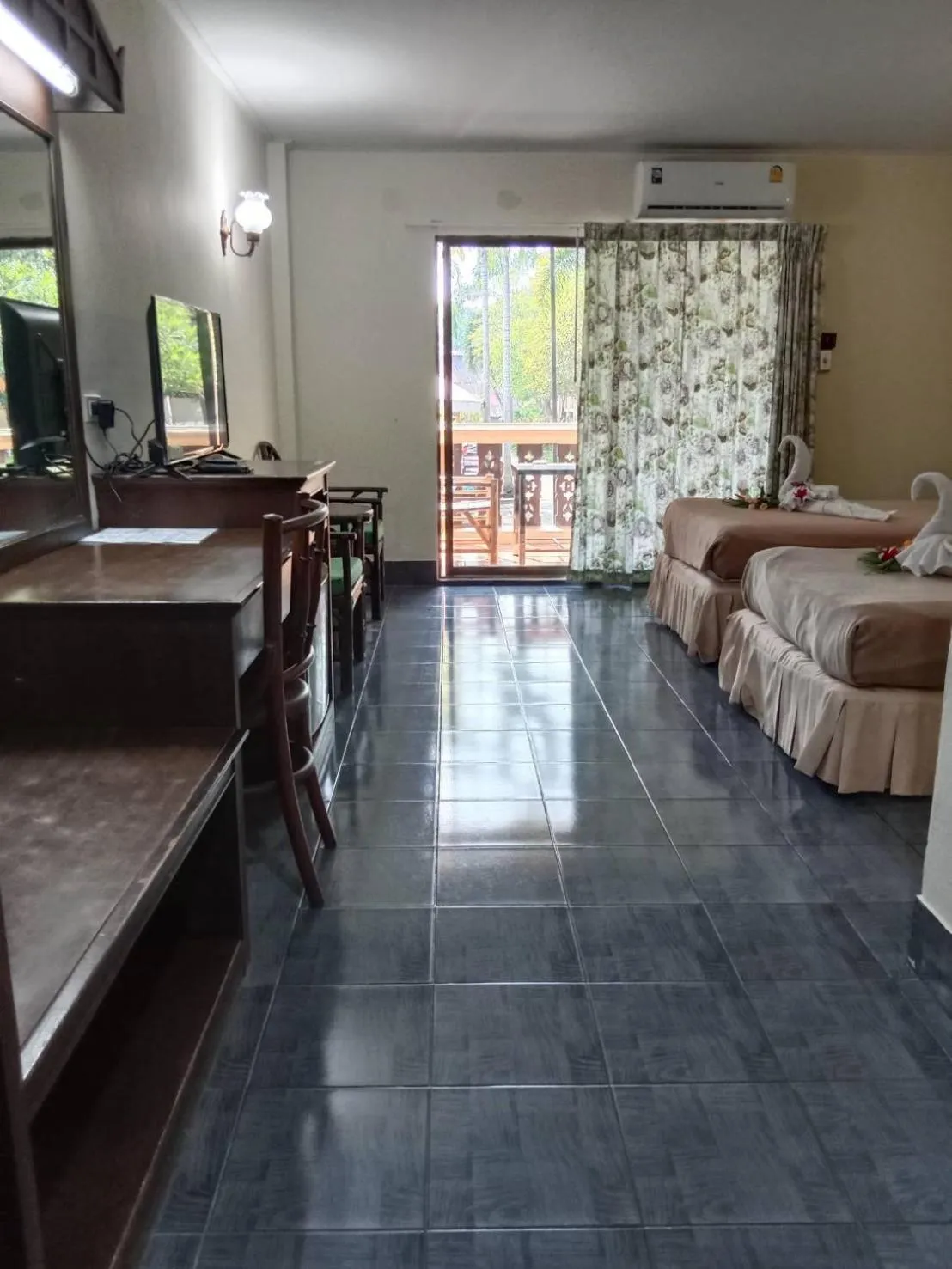 Bed in Ban Nam Mao Resort