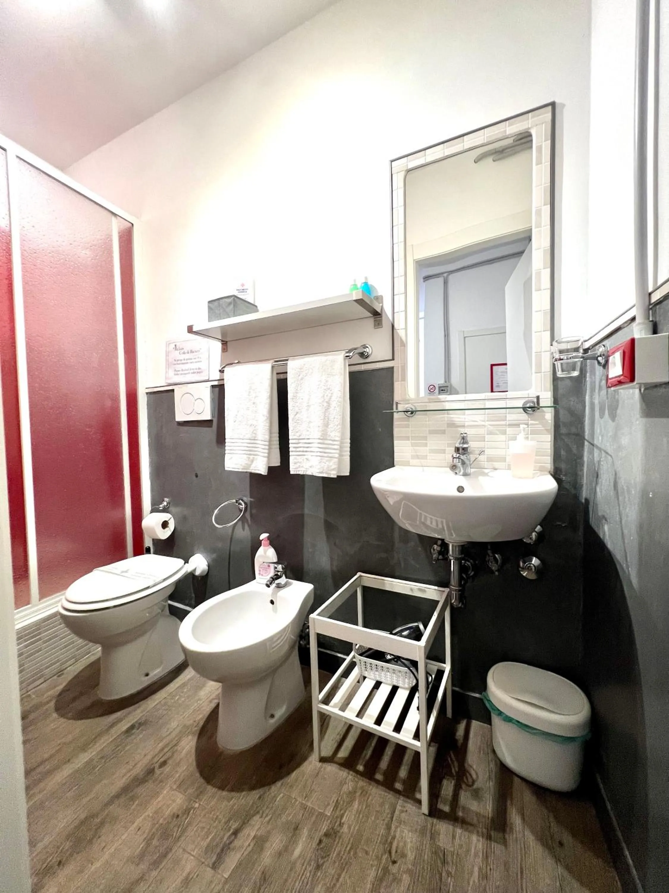 Bathroom in Relais Cola Di Rienzo