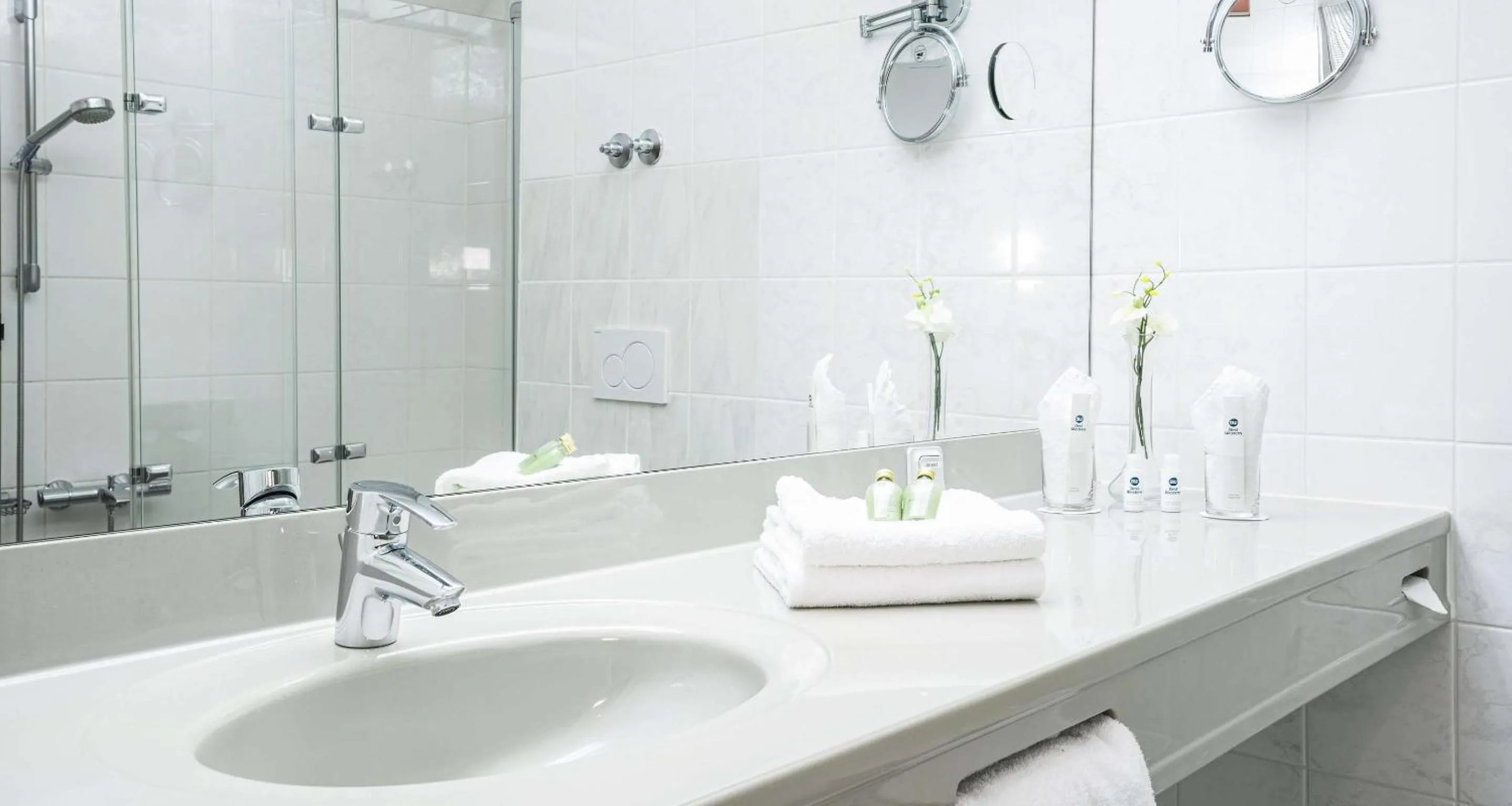 Photo of the whole room in Best Western Victor's Residenz-Hotel Rodenhof