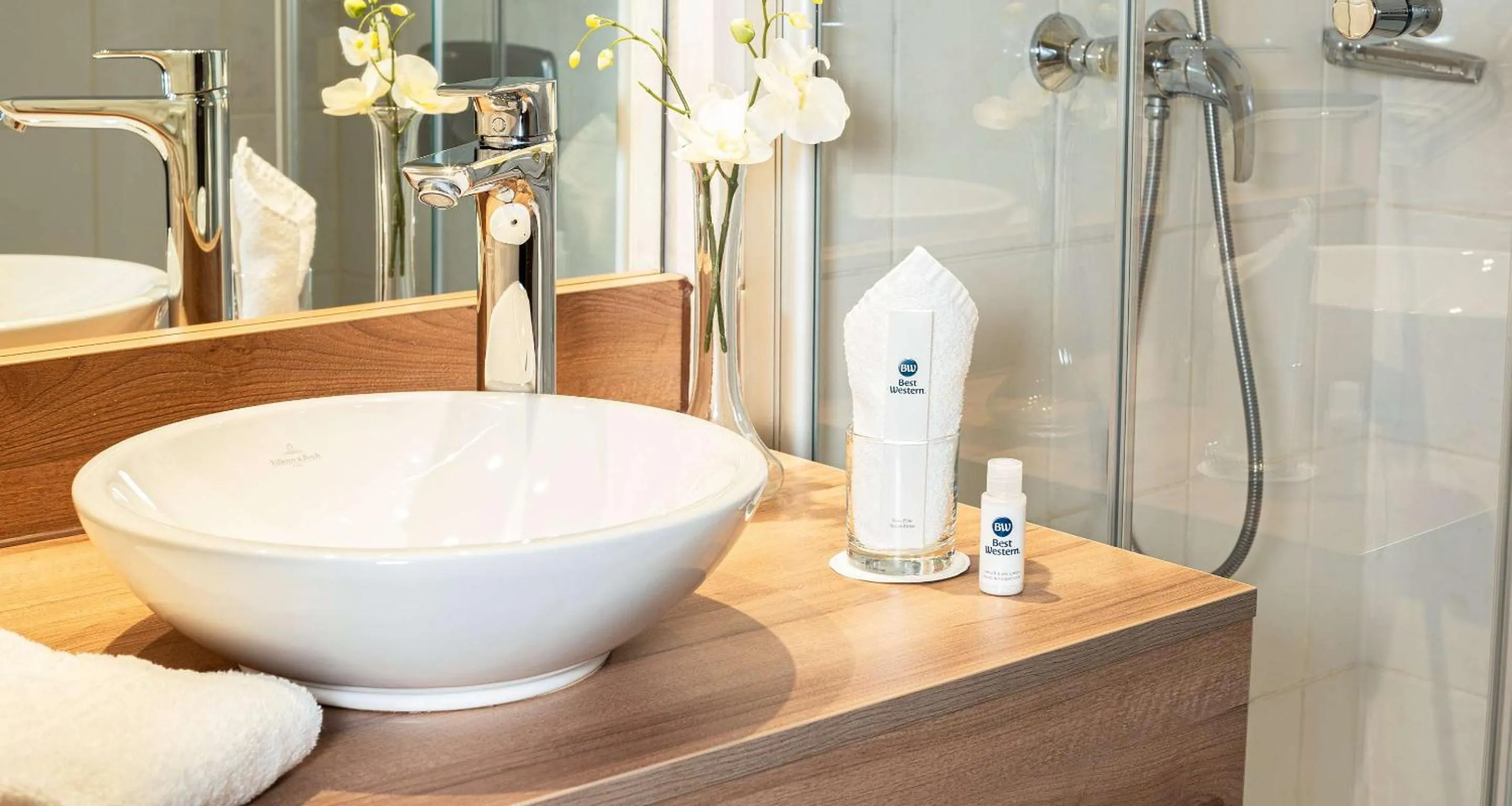 Bedroom in Best Western Victor's Residenz-Hotel Rodenhof