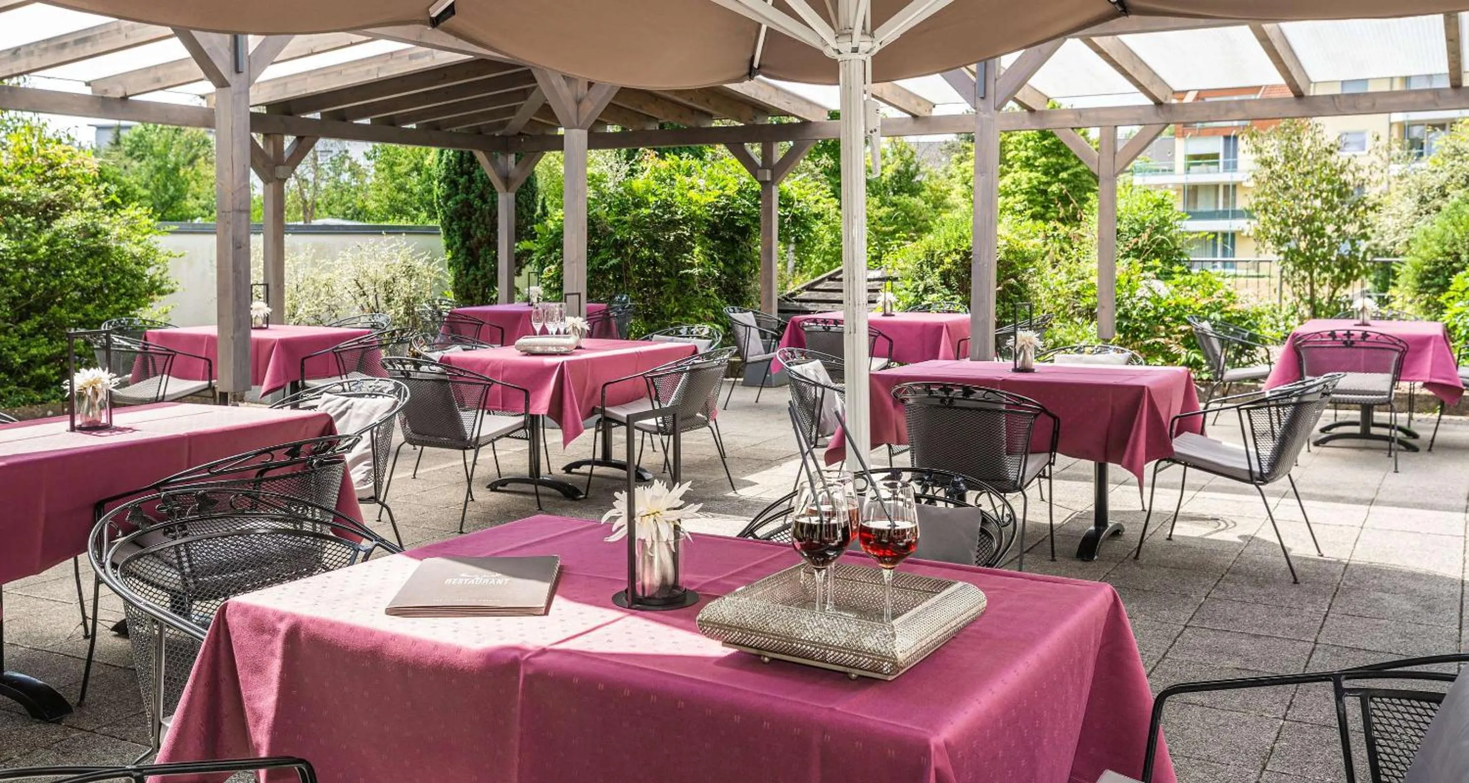 Food and drinks in Best Western Victor's Residenz-Hotel Rodenhof