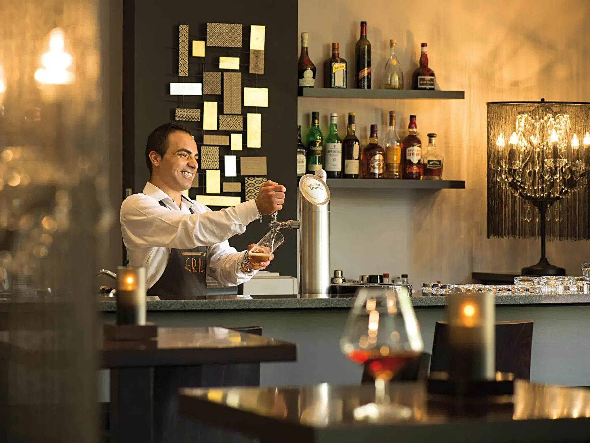 People, Lounge/Bar in Victor's Residenz-Hotel Saarlouis