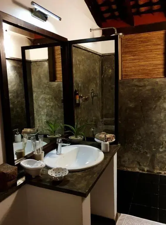 Standard Double or Twin Room in Dunes Unawatuna Hotel Standard Double or Twin Room in Dunes Unawatuna Hotel