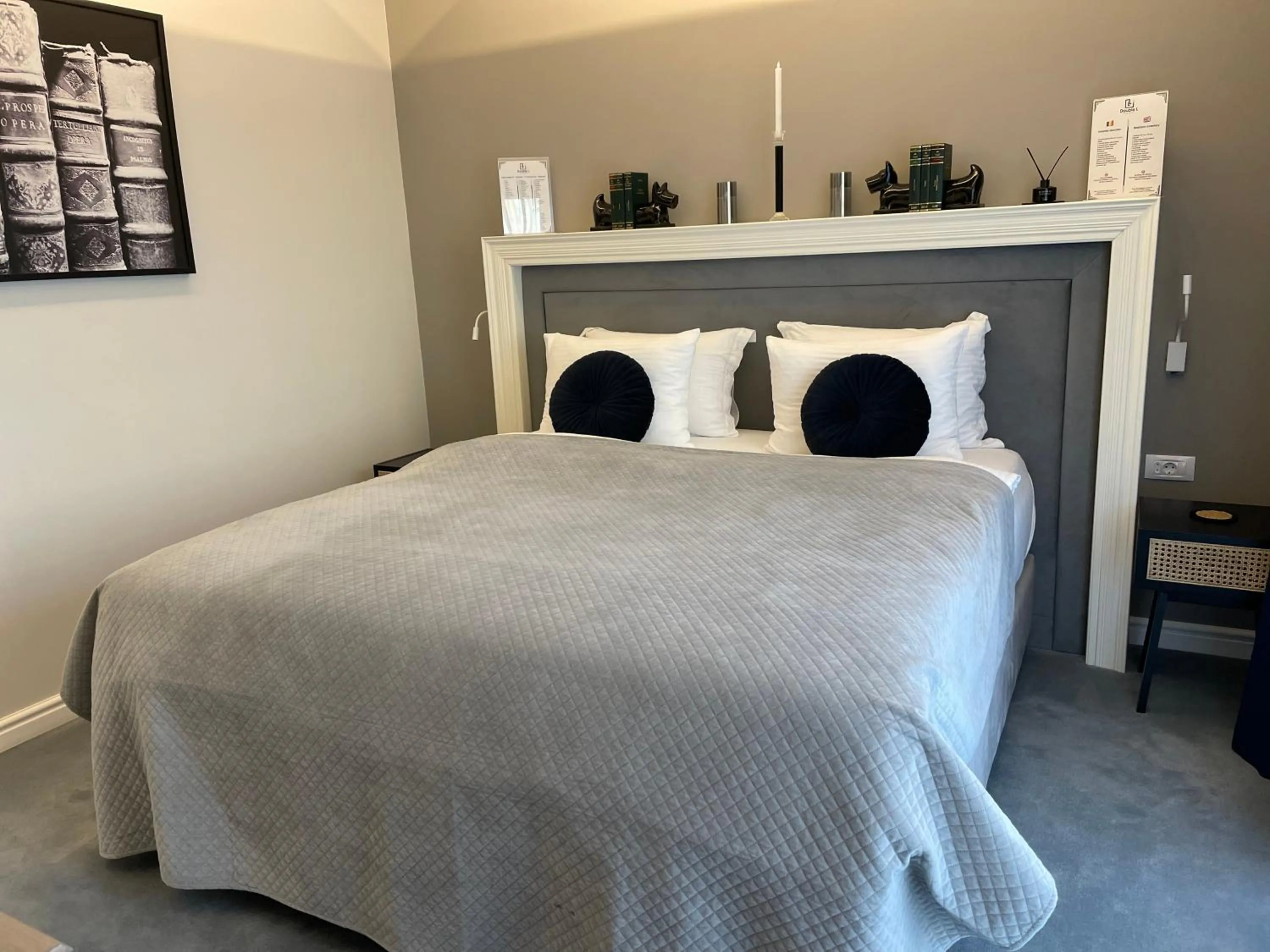 Bedroom, Bed in DoubleL Studios
