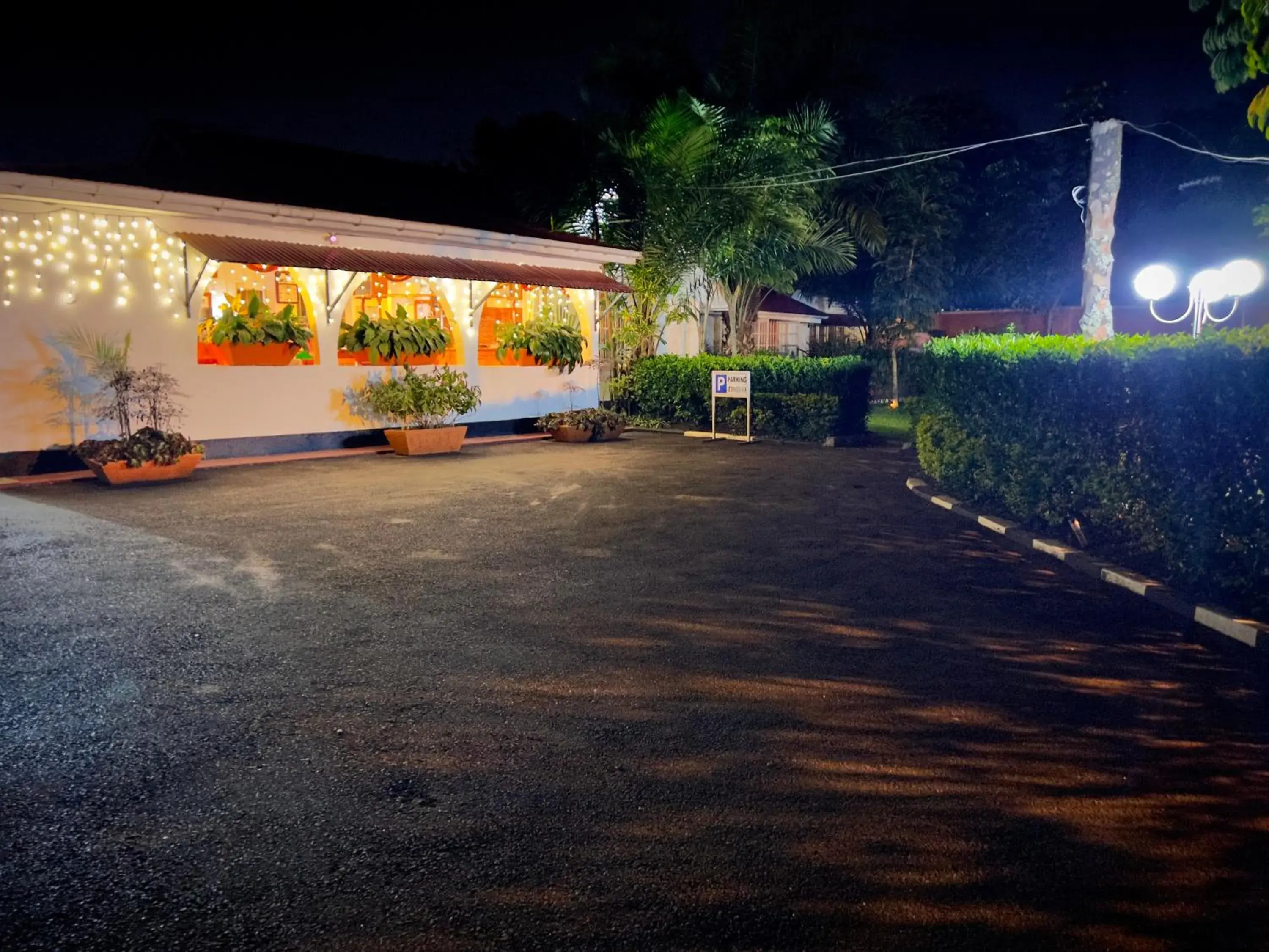 Property building in Sunset Hotel Entebbe Property building in Sunset Hotel Entebbe