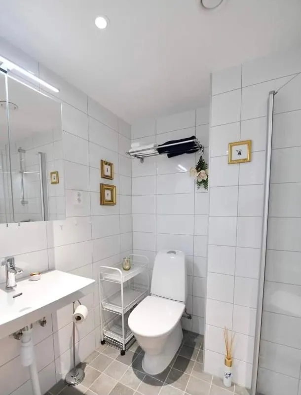 Bathroom in Lägenhetshotell Varvet