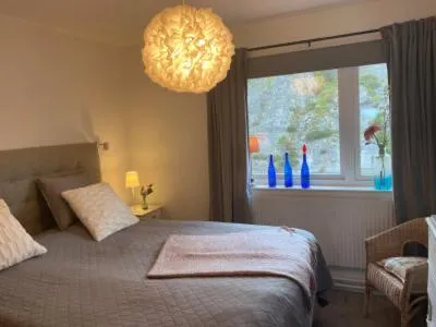 Bed in Lägenhetshotell Varvet