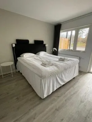 Bed in Lägenhetshotell Varvet