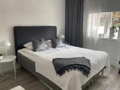Bed in Lägenhetshotell Varvet