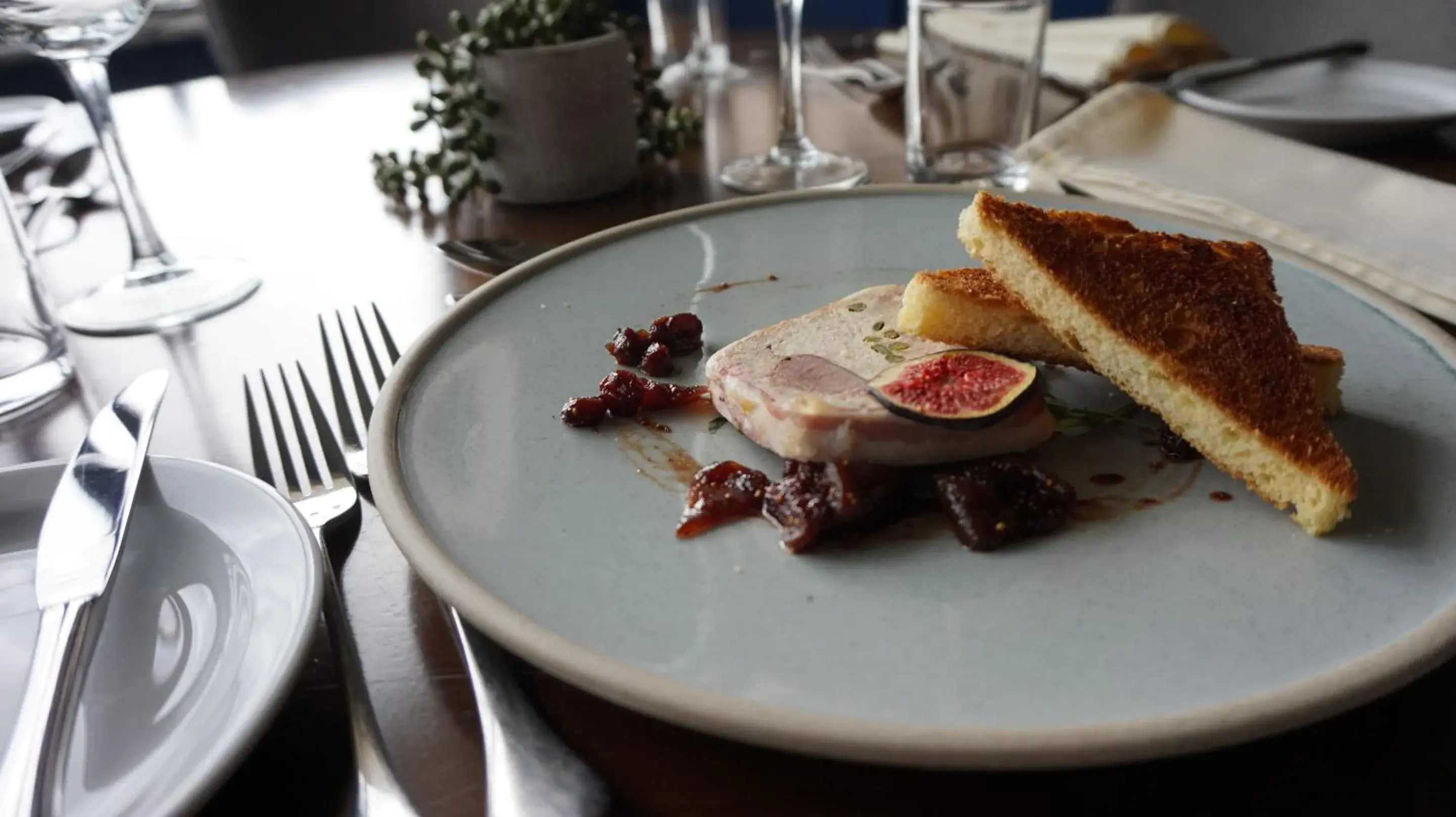 Food and drinks in Dunkerley's Hotel and Restaurant Food and drinks in Dunkerley's Hotel and Restaurant