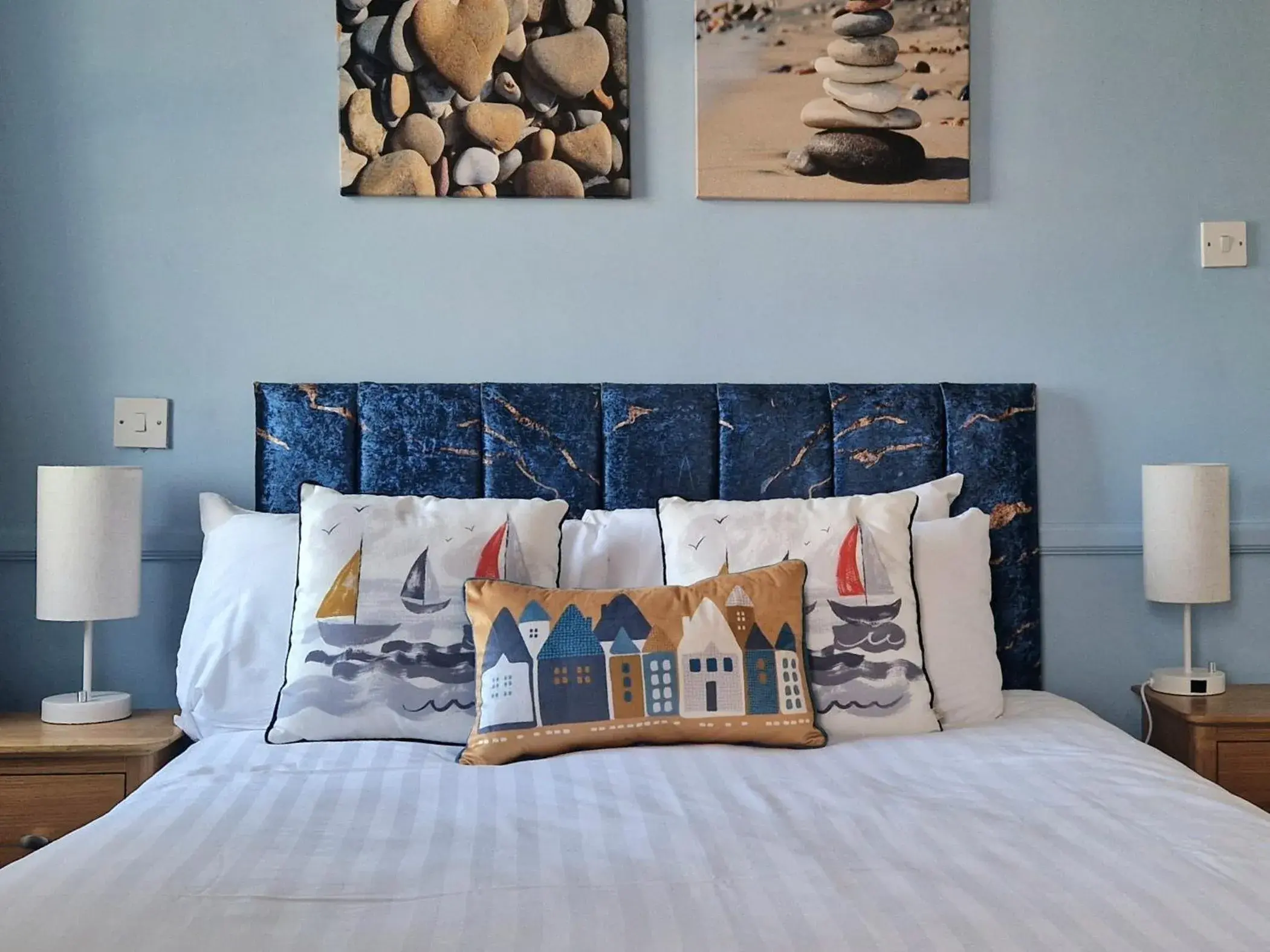 Bedroom, Bed in Dunkerley's Hotel and Restaurant Bedroom, Bed in Dunkerley's Hotel and Restaurant