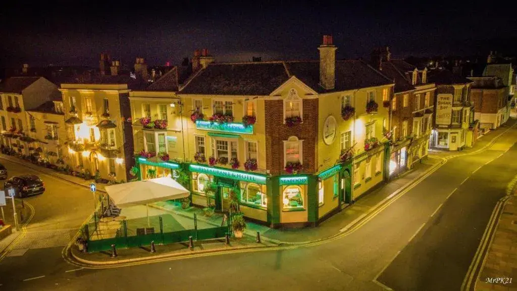 Property building in Dunkerley's Hotel and Restaurant Property building in Dunkerley's Hotel and Restaurant