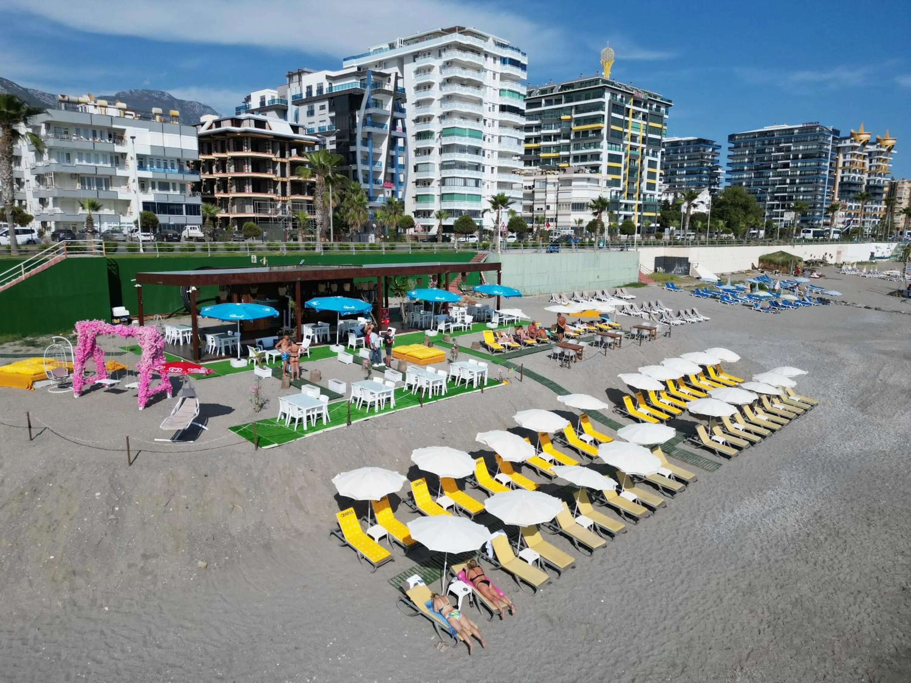 Beach in Gold Twins Boutique Hotel