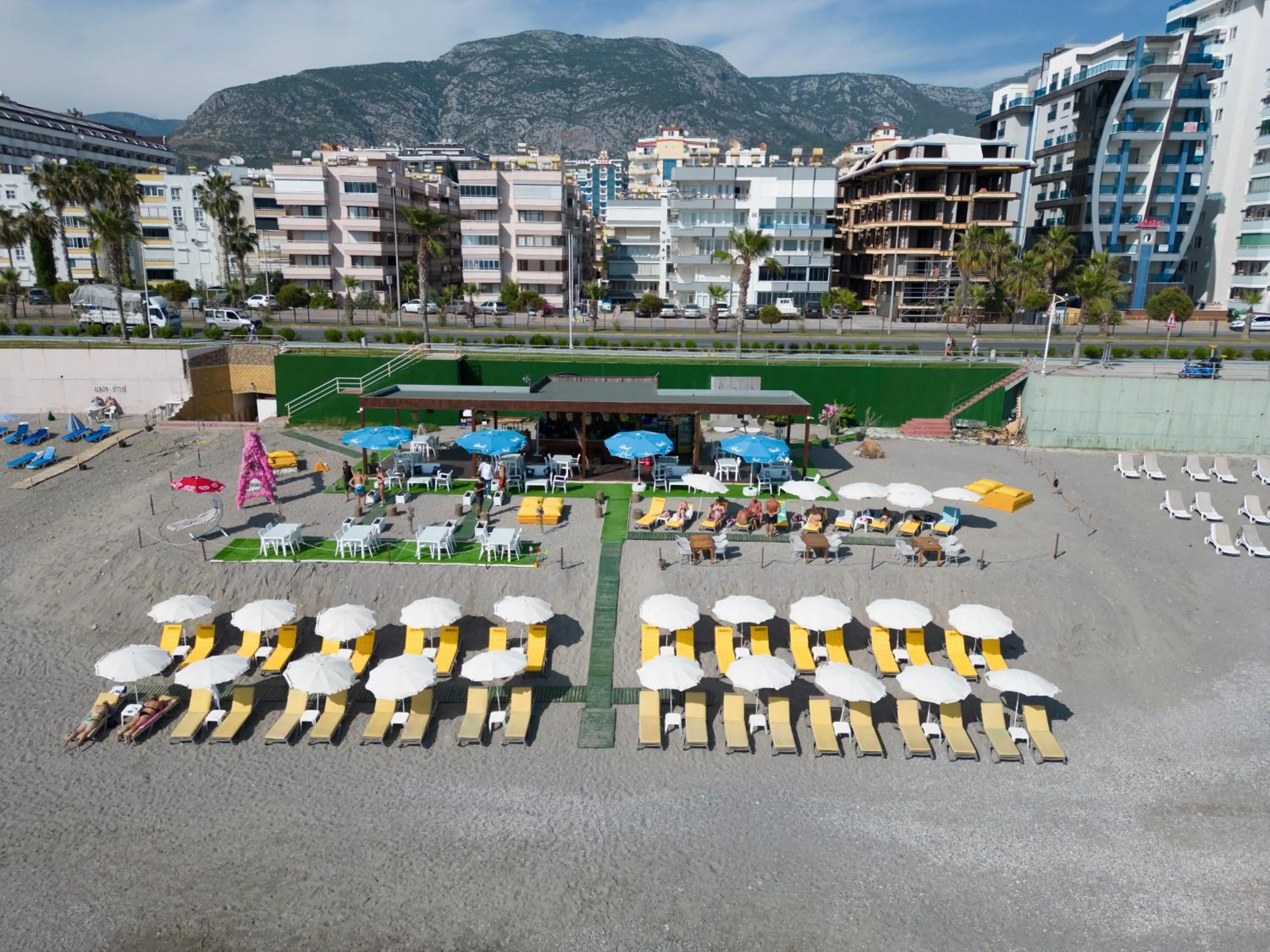 Beach in Gold Twins Boutique Hotel