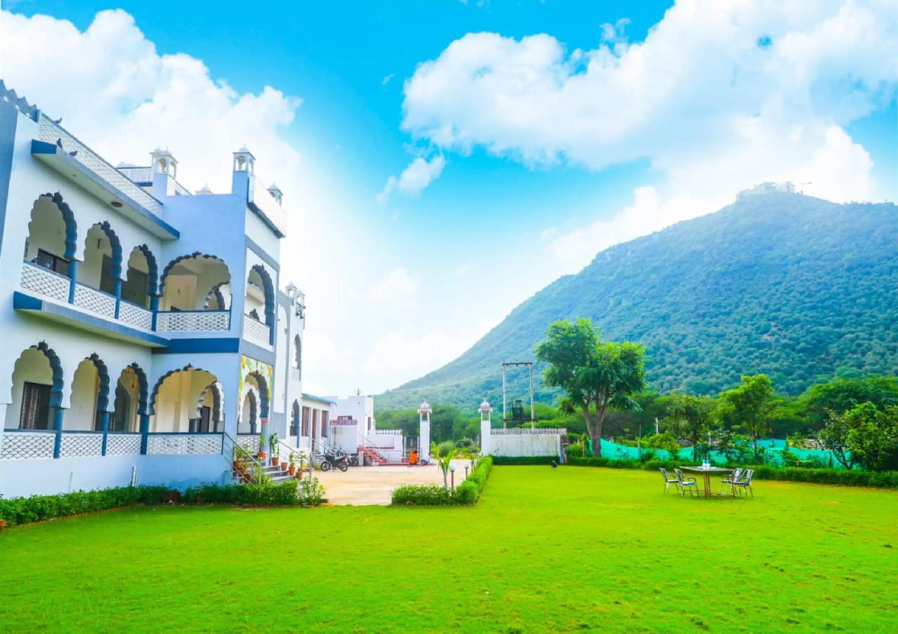 Neighbourhood in Siddarth Resort - Mountain View with Pool