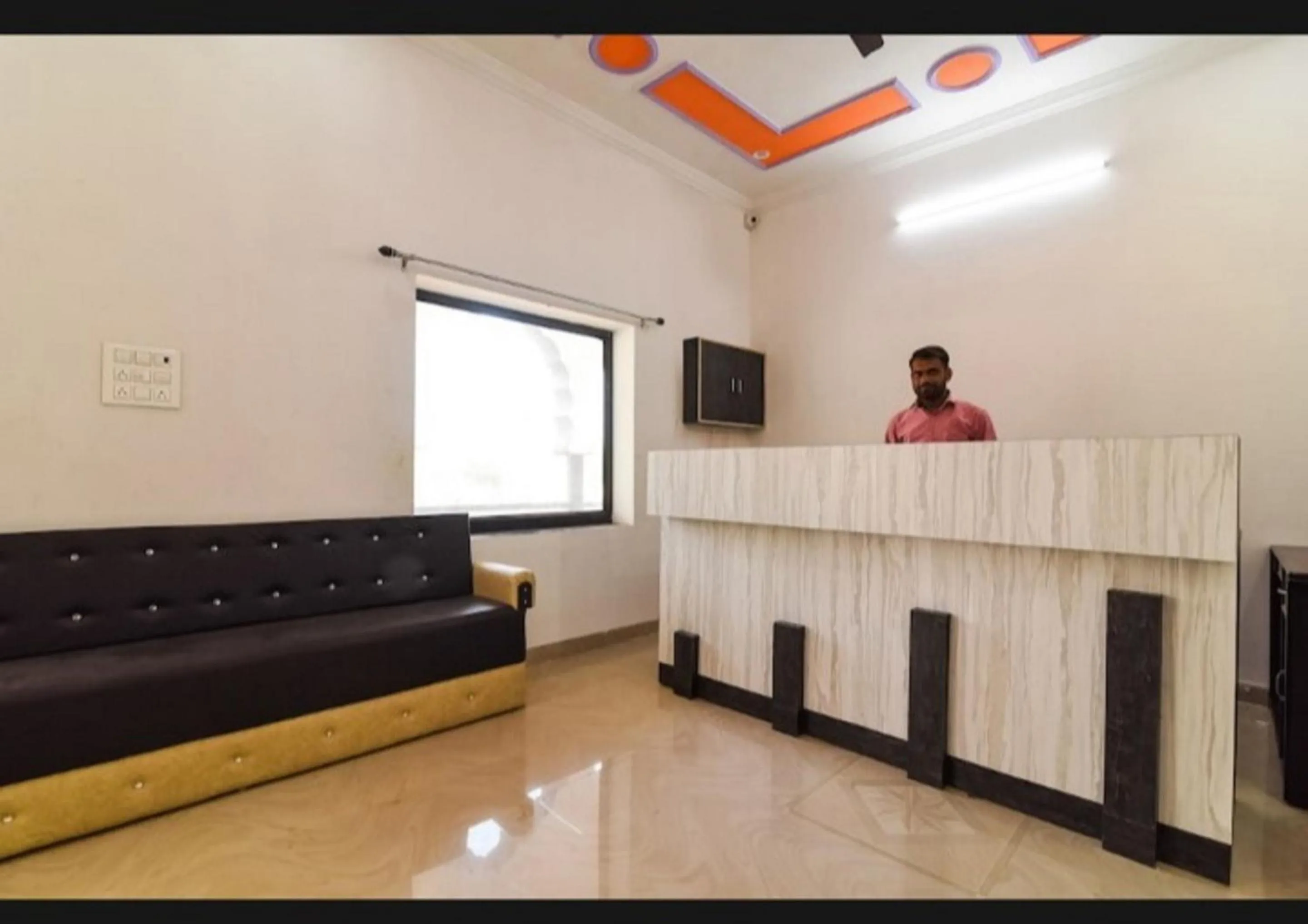 Staff in Siddarth Resort - Mountain View with Pool