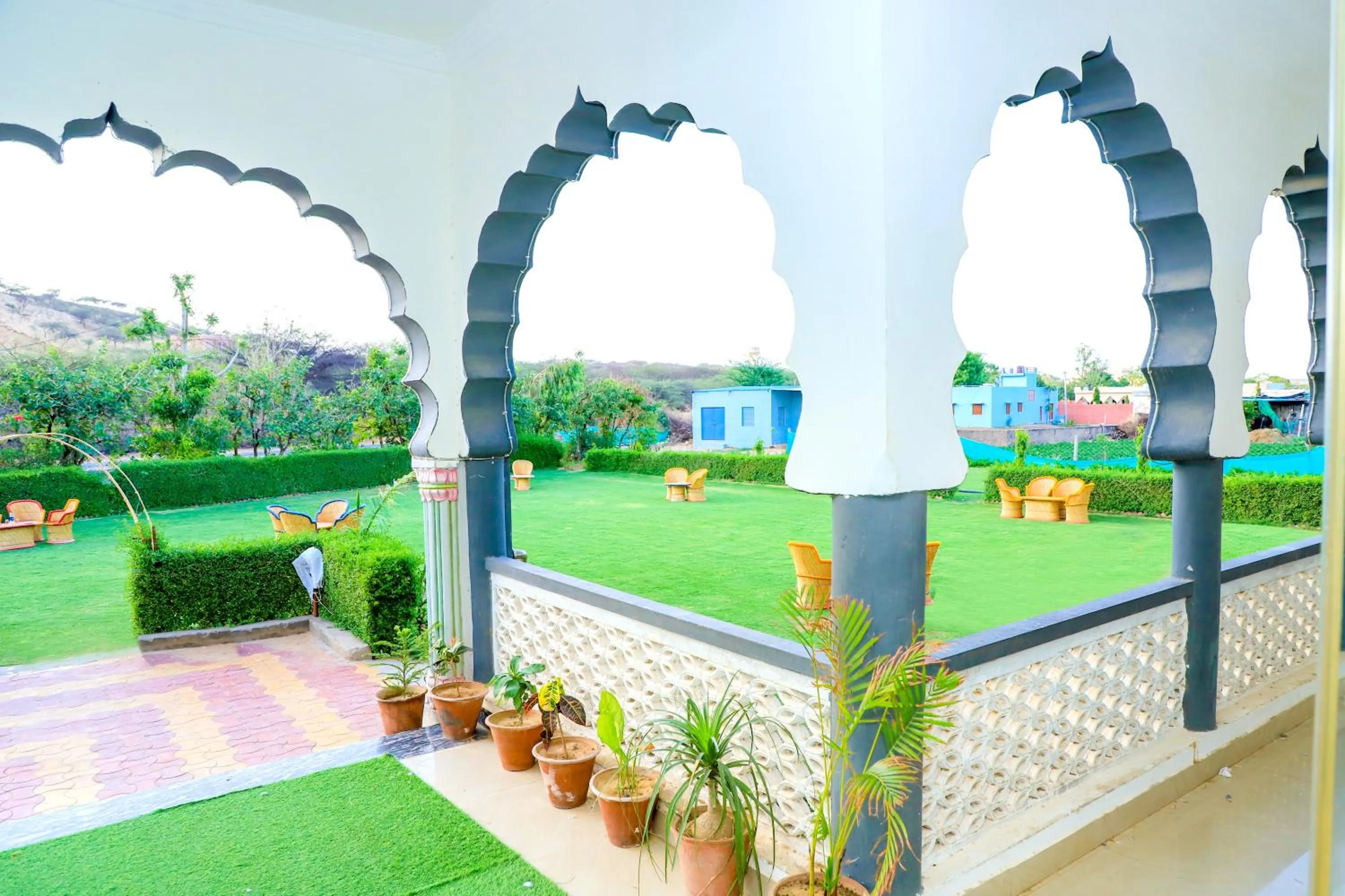 Siddarth Resort - Mountain View with Pool