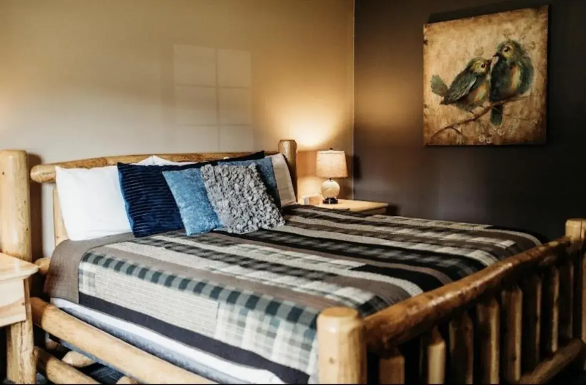 Bedroom, Bed in Big Horse Inn and Suites Bedroom, Bed in Big Horse Inn and Suites