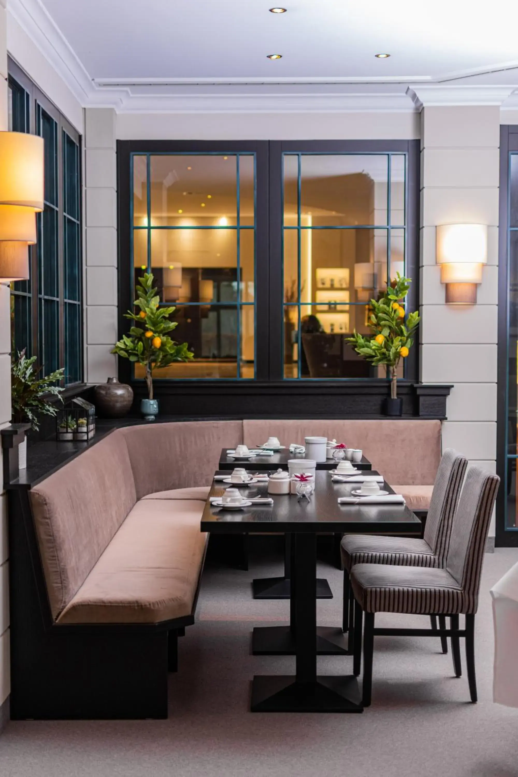 Restaurant/places to eat in COURT HOTEL Restaurant/places to eat in COURT HOTEL