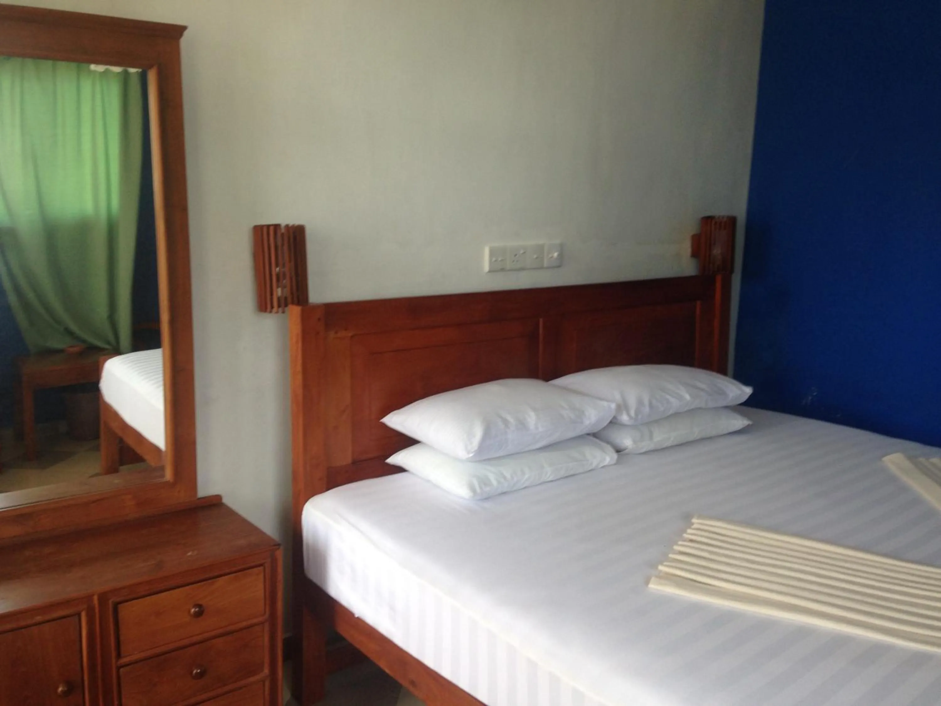 Bed in Hotel Paradiso