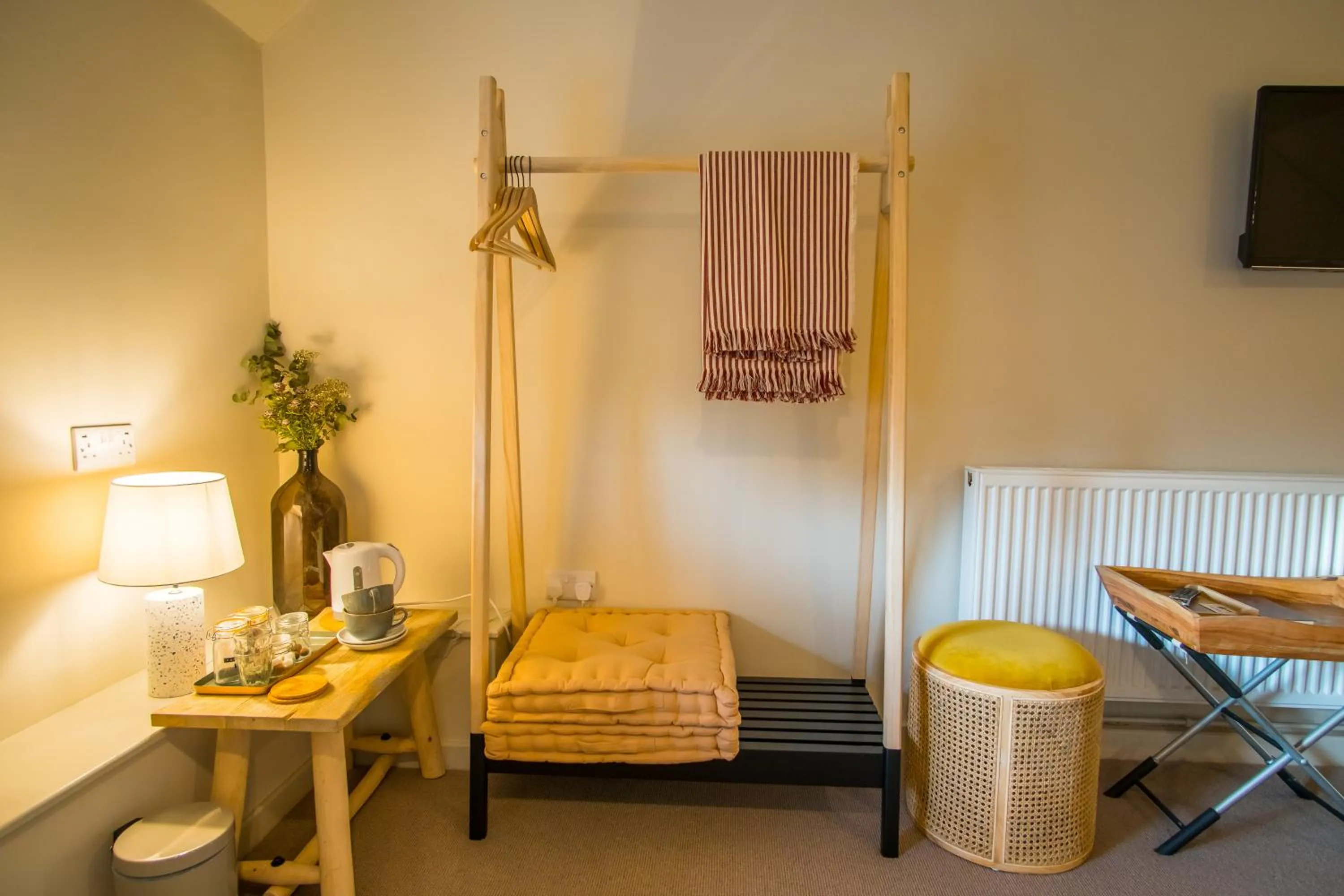 Bedroom in Exelby Green Dragon