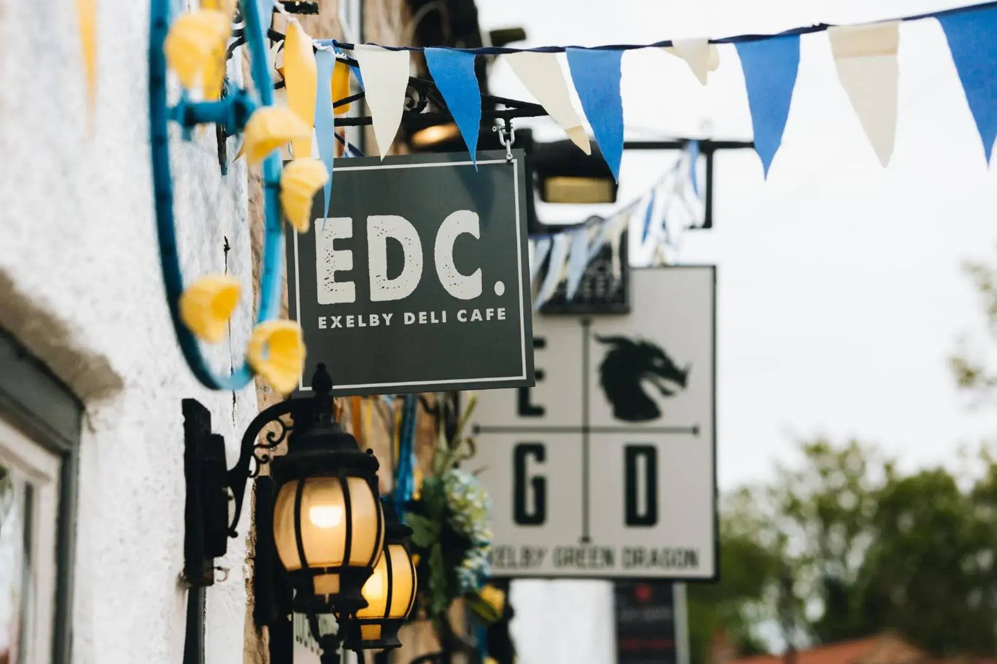 Property building in Exelby Green Dragon Property building in Exelby Green Dragon