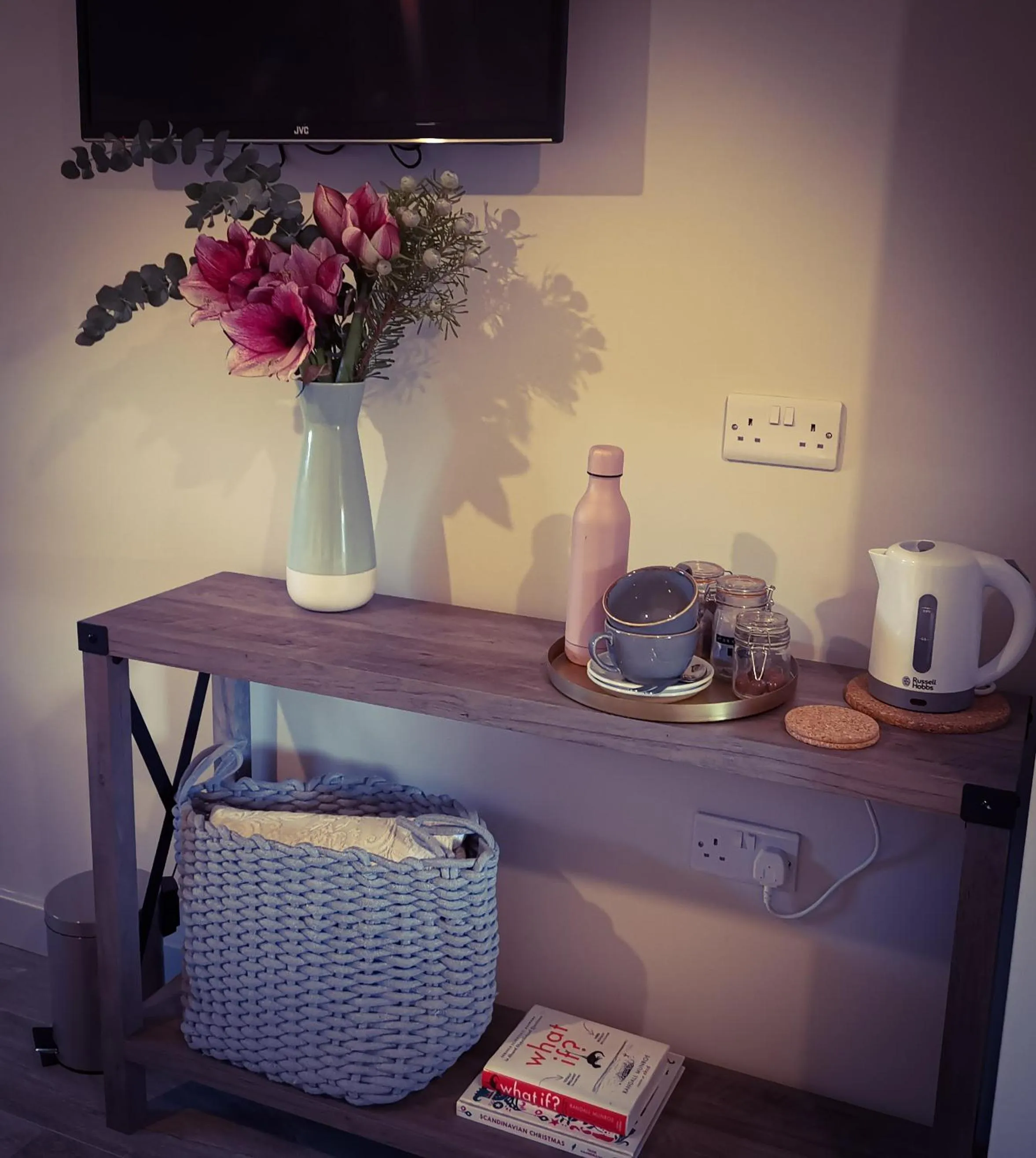 Bedroom in Exelby Green Dragon