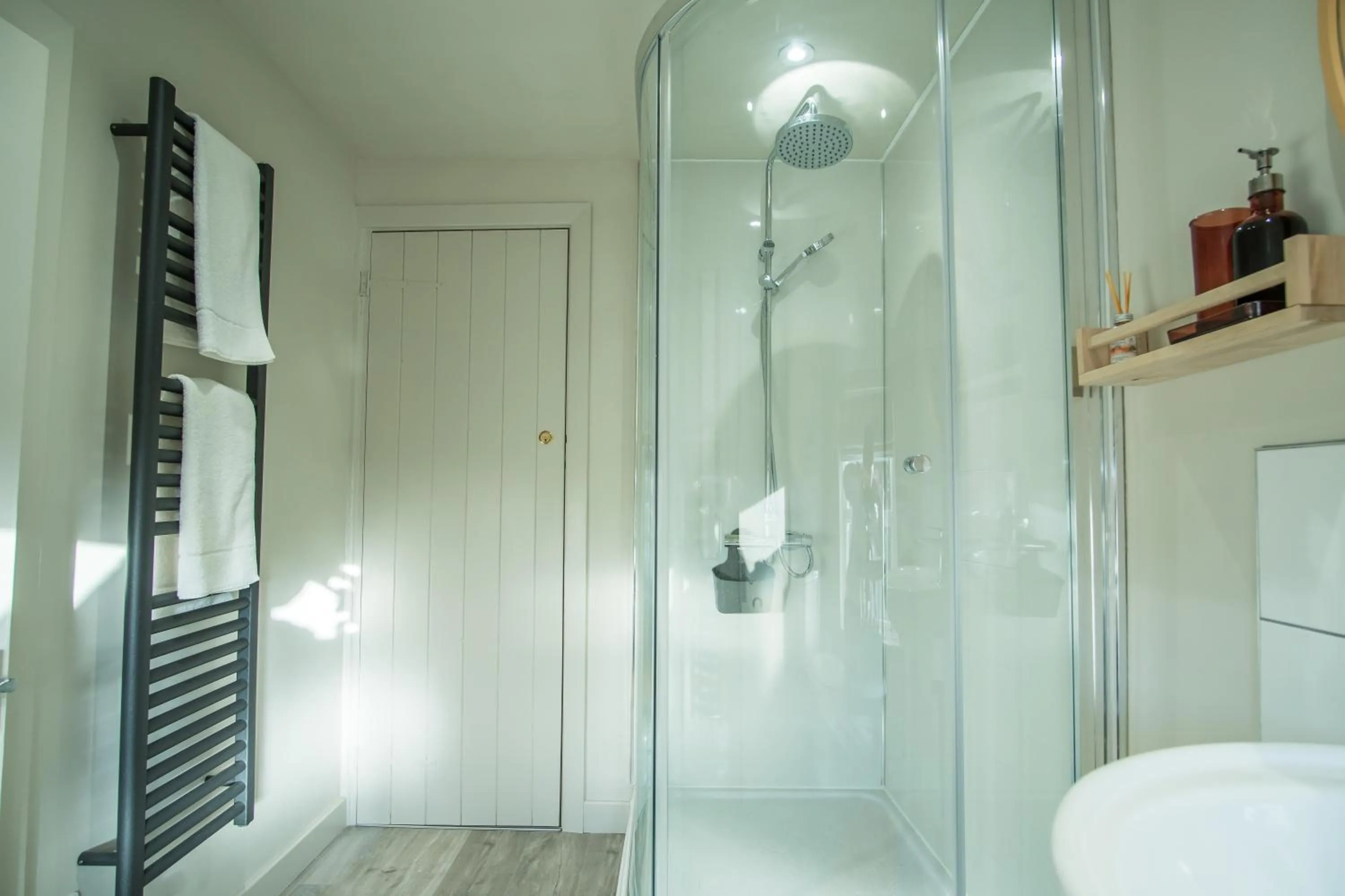 Bathroom in Exelby Green Dragon