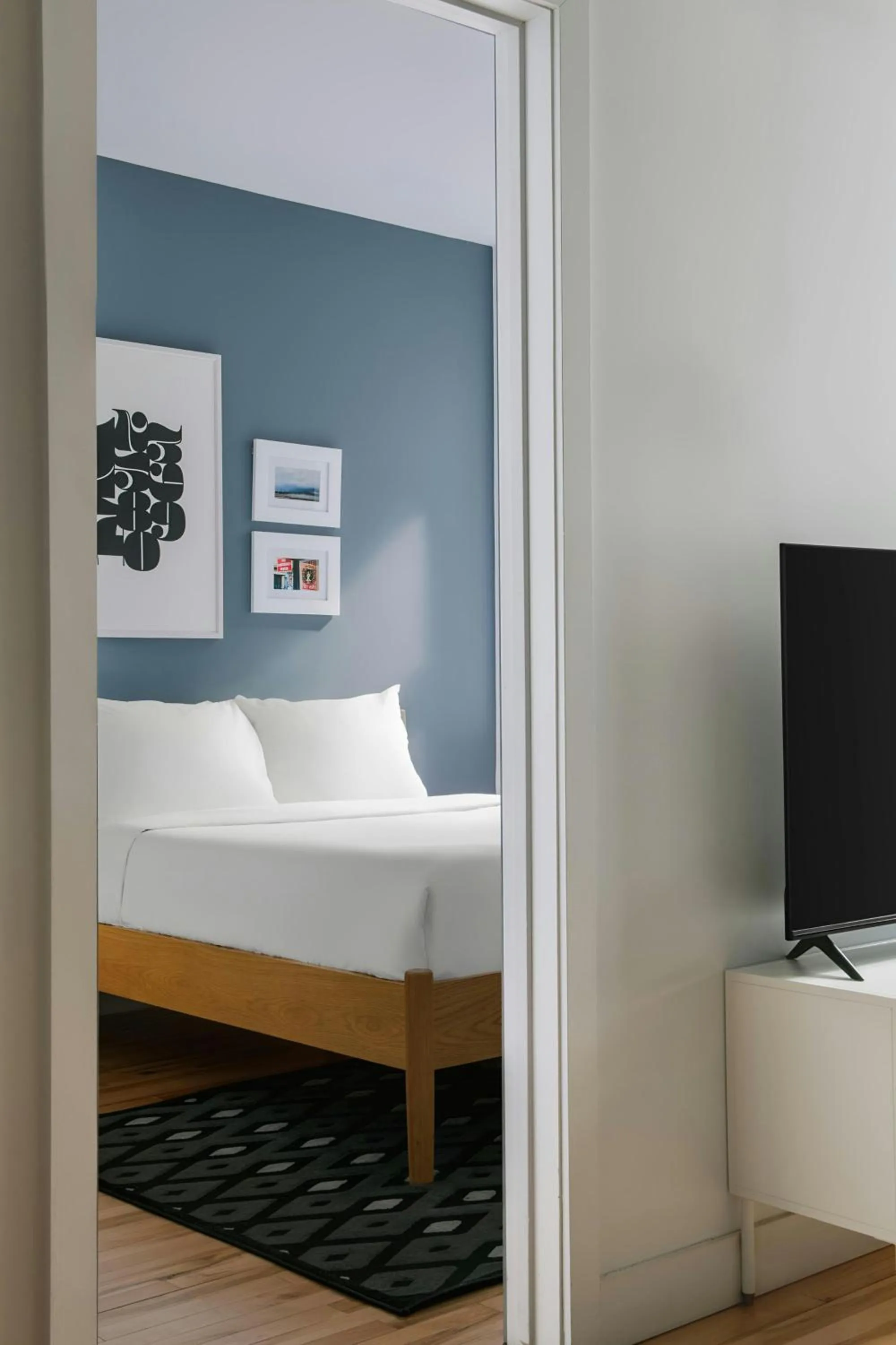 Bedroom, Bed in Sonder by Marriott Bonvoy Le Victoria Apartments Old Montreal