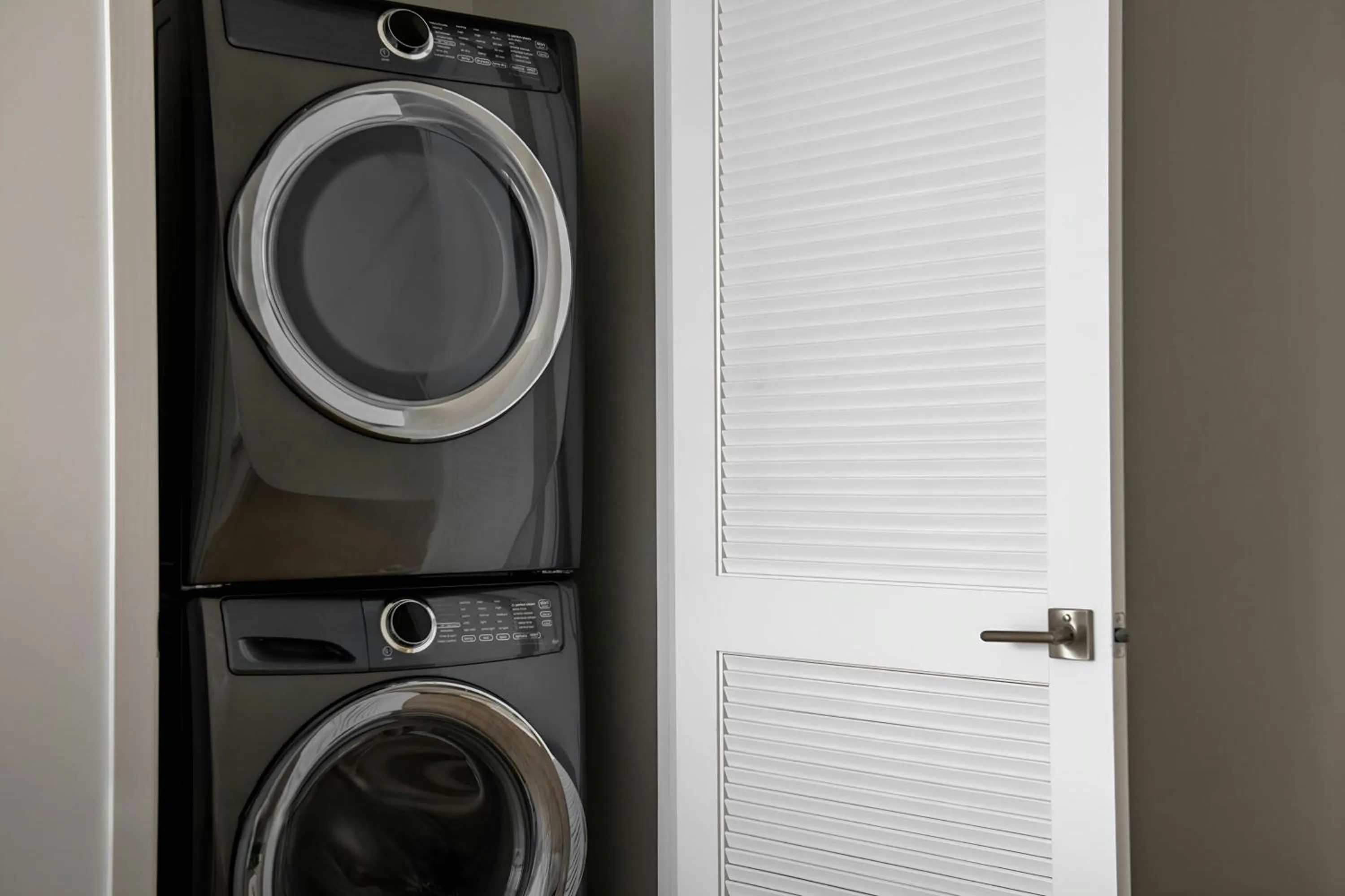 Bedroom in Sonder by Marriott Bonvoy Le Victoria Apartments Old Montreal