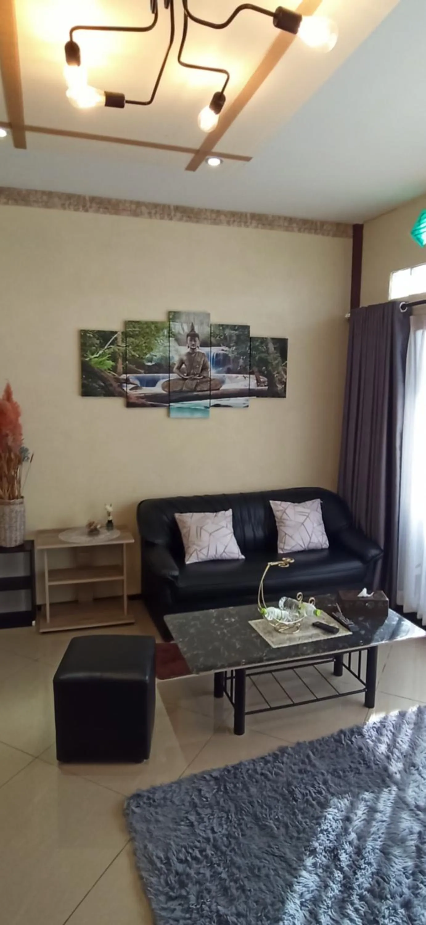 Living room in Touch the Wind